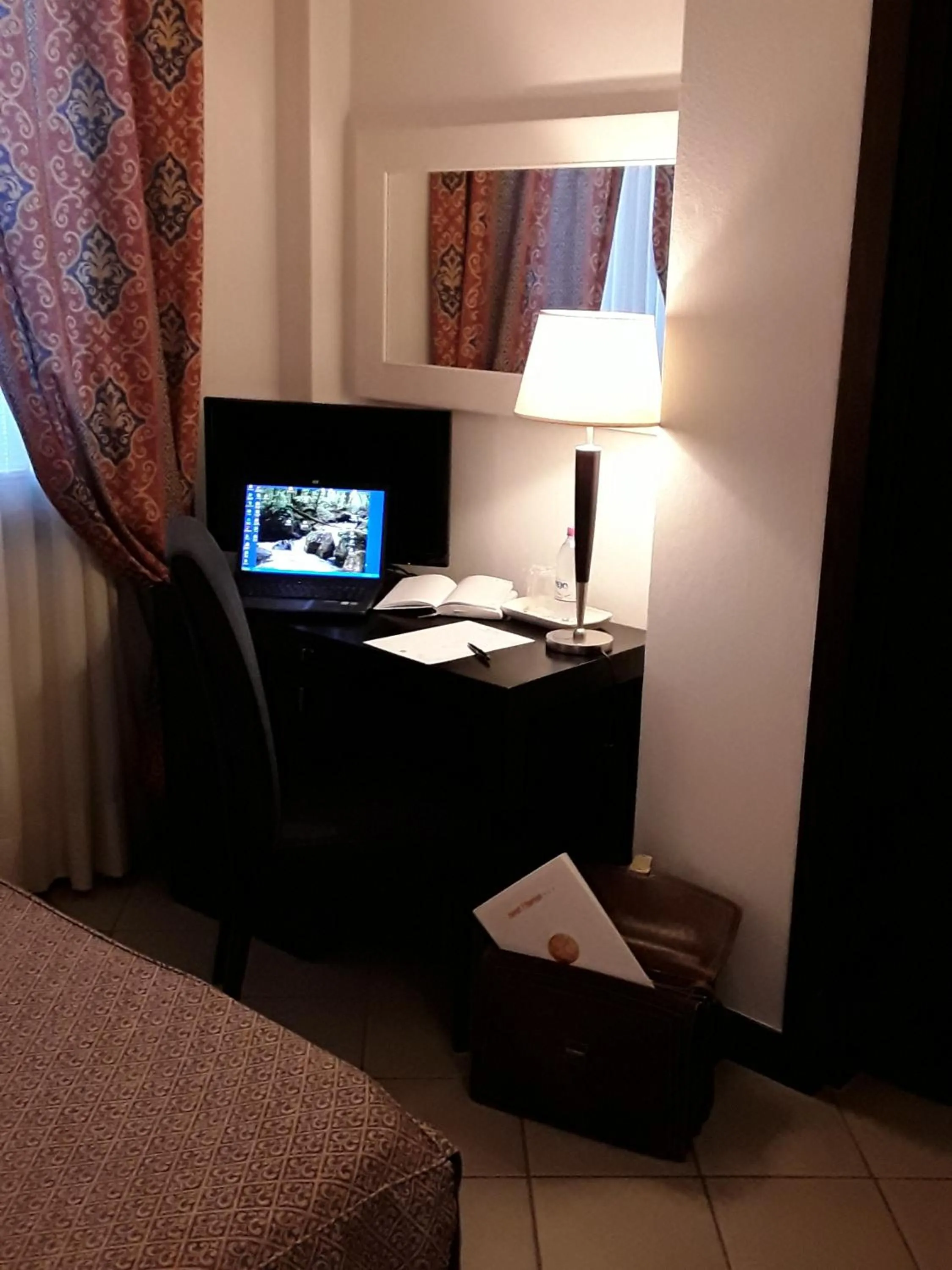 Bedroom, Bed in Hotel I' Fiorino