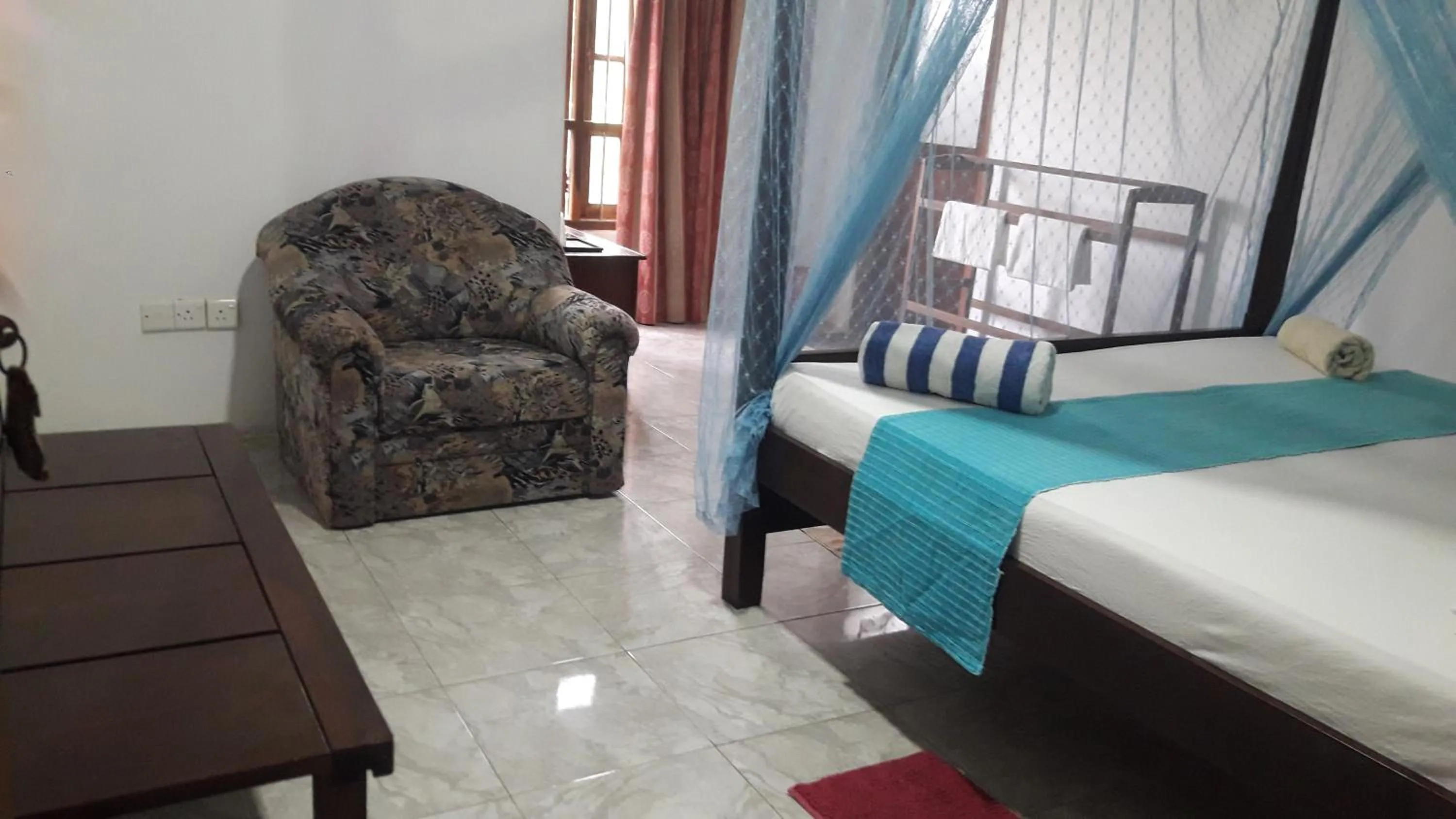 Bedroom, Bed in Sea Front Hikkaduwa