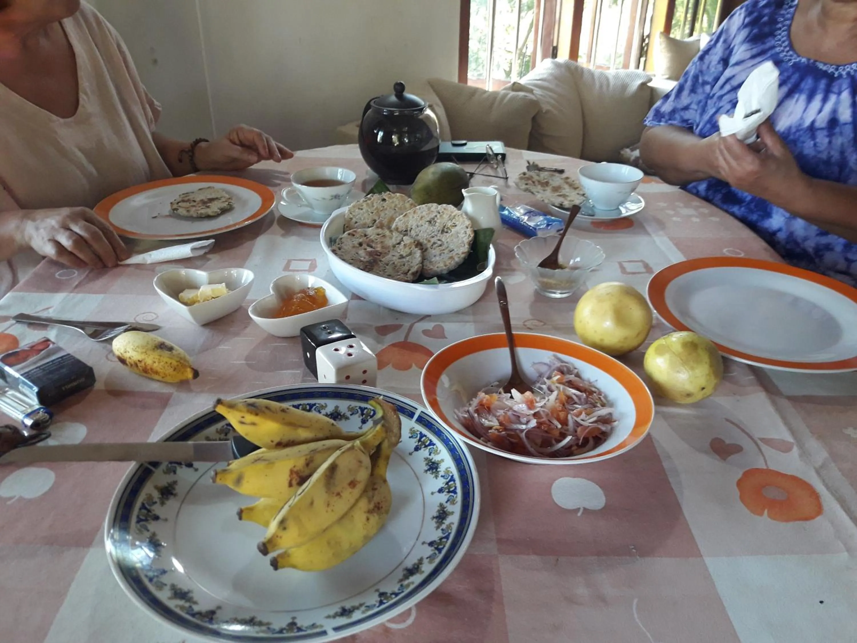 Food and drinks in Sea Front Hikkaduwa