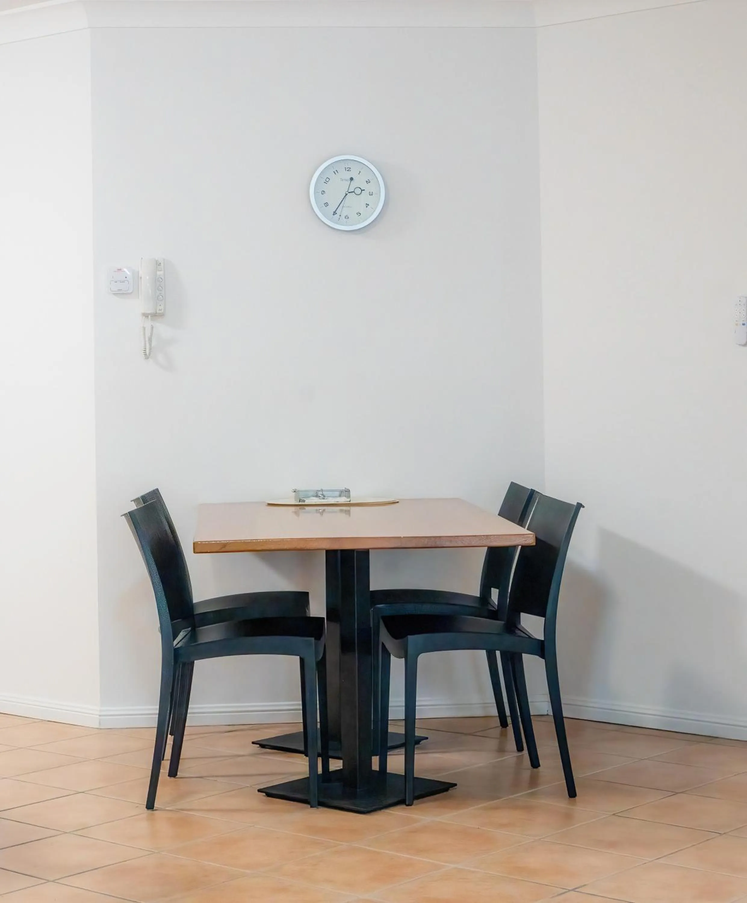 Dining area in Sylvan Beach Resort