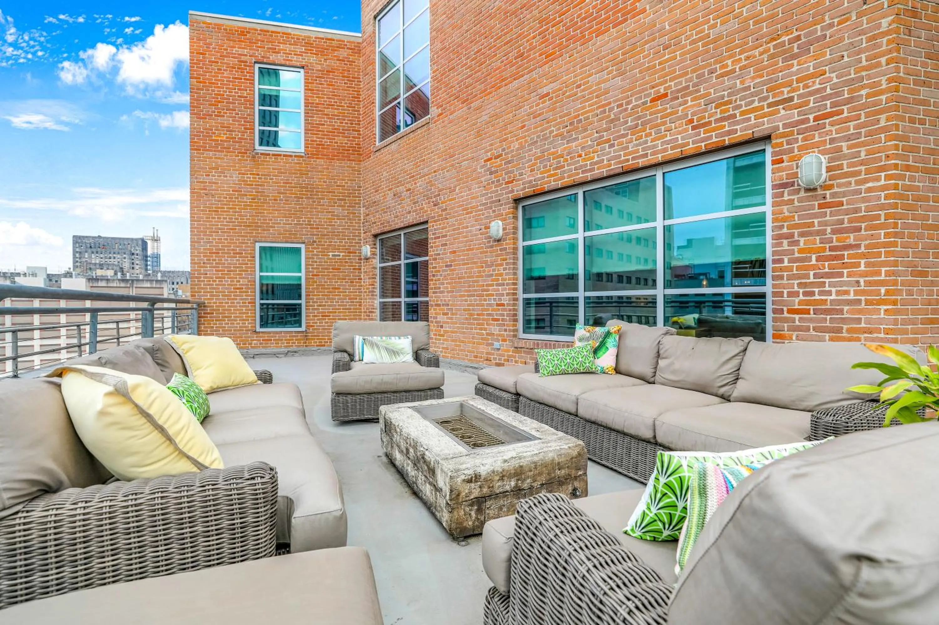 Balcony/Terrace in Modern & Fully Furnished Apartments in the Heart of the City