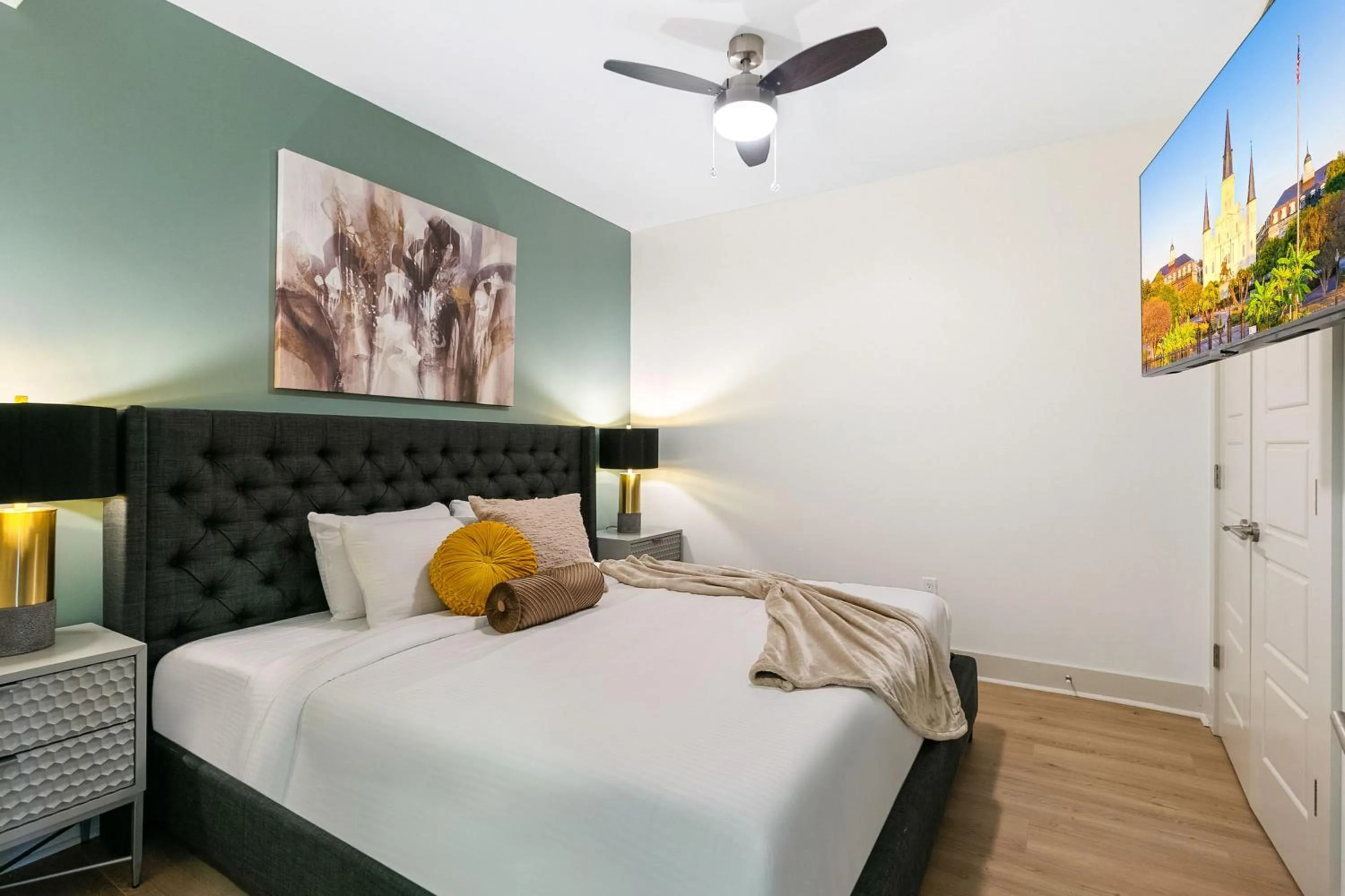 Bedroom, Bed in Modern & Fully Furnished Apartments in the Heart of the City