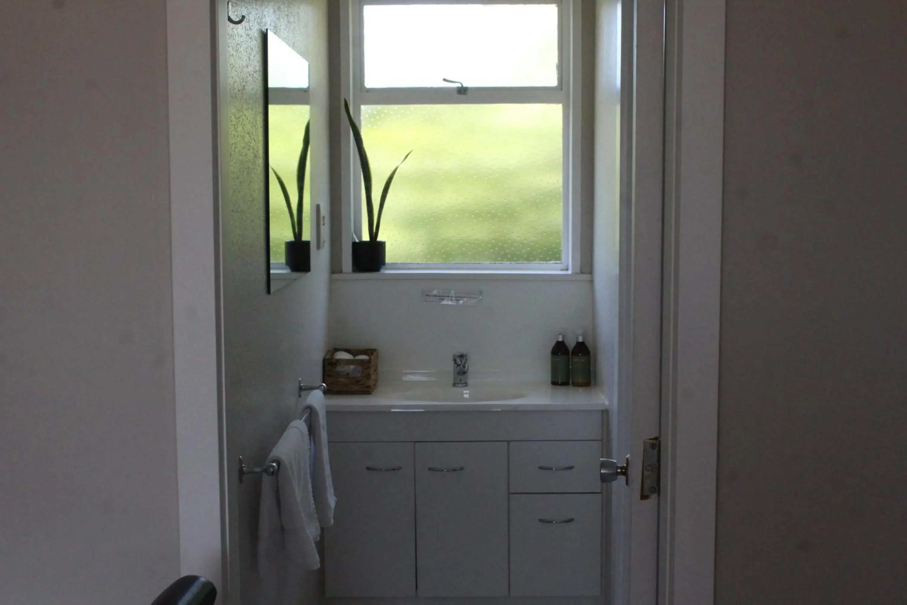 Two-Bedroom Apartment in Aorangi Motel Two-Bedroom Apartment in Aorangi Motel