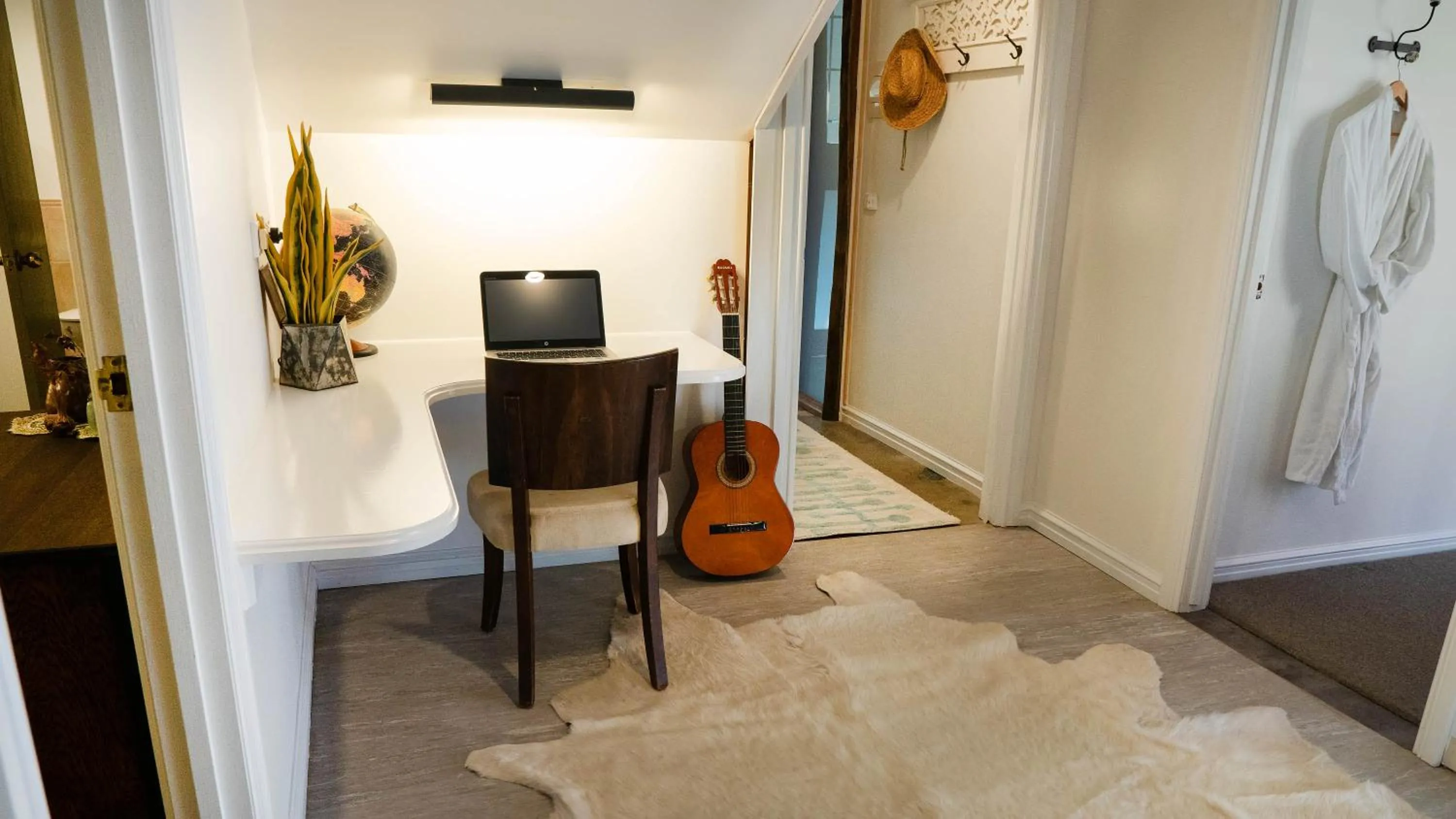 TV and multimedia in Dreamers