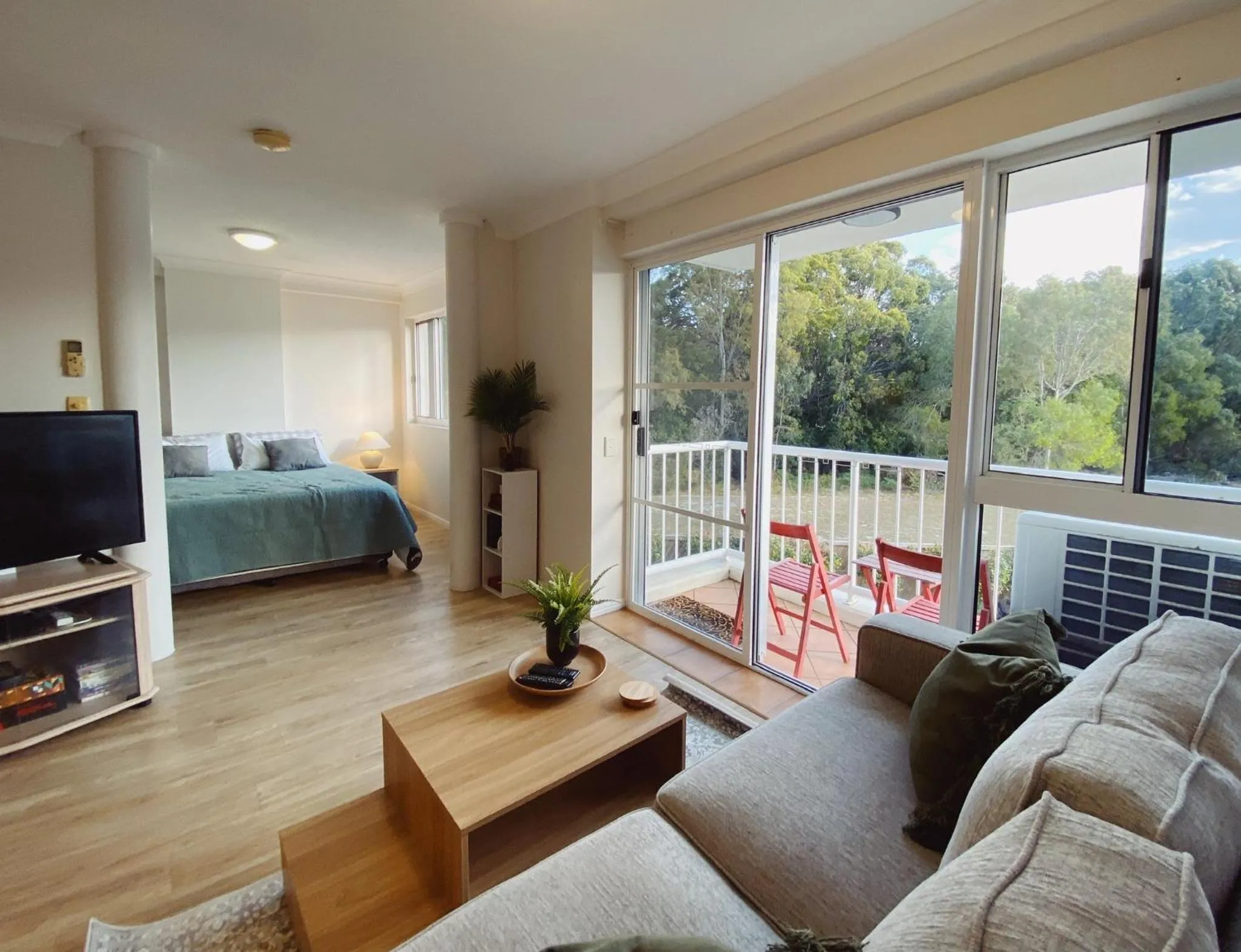 Living room, Bed in Fairways Golf & Beach Retreat Bribie Island