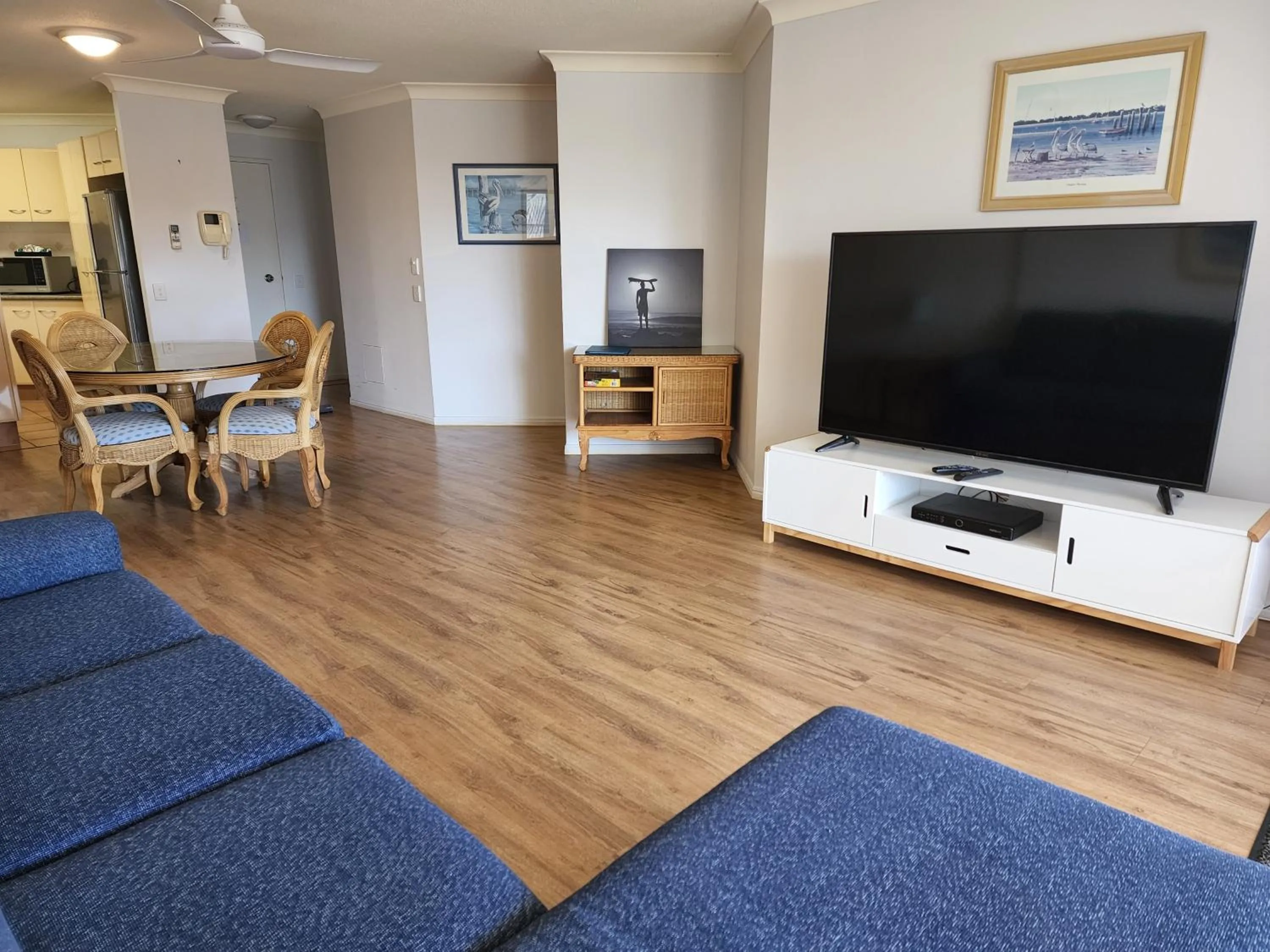 TV and multimedia in Fairways Golf & Beach Retreat Bribie Island