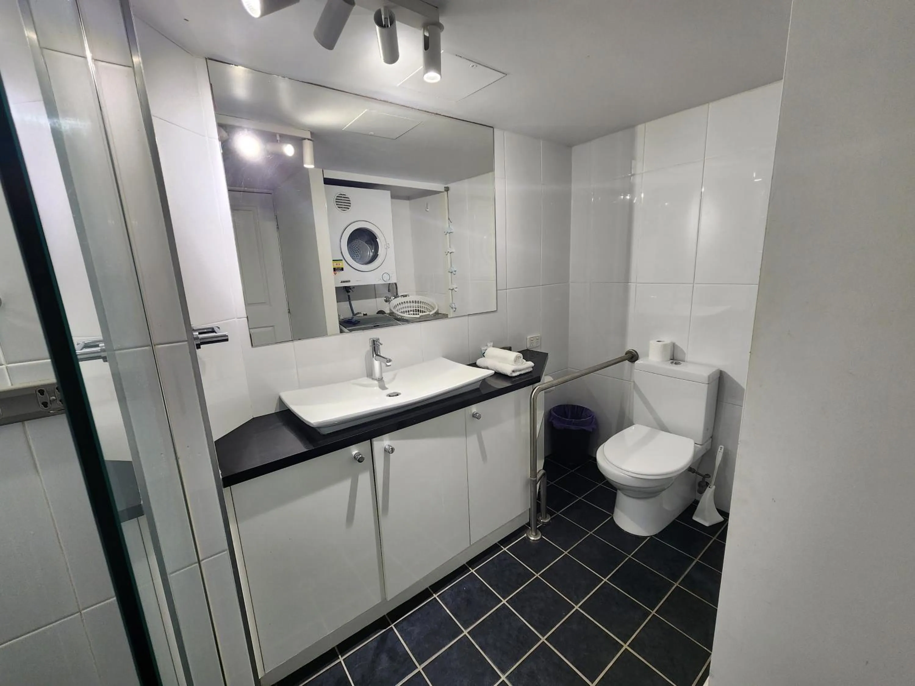 Shower in Fairways Golf & Beach Retreat Bribie Island