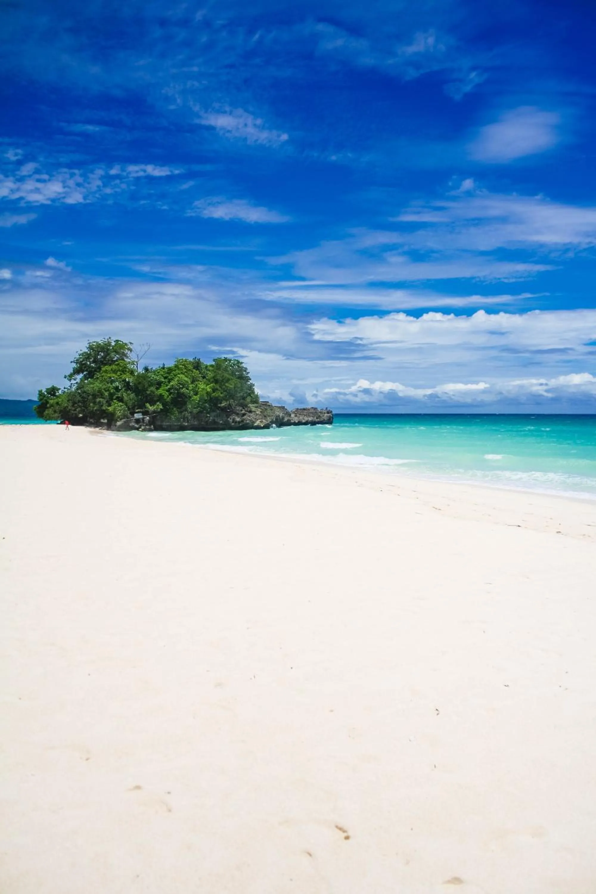 Beach in Movenpick Resort & Spa Boracay