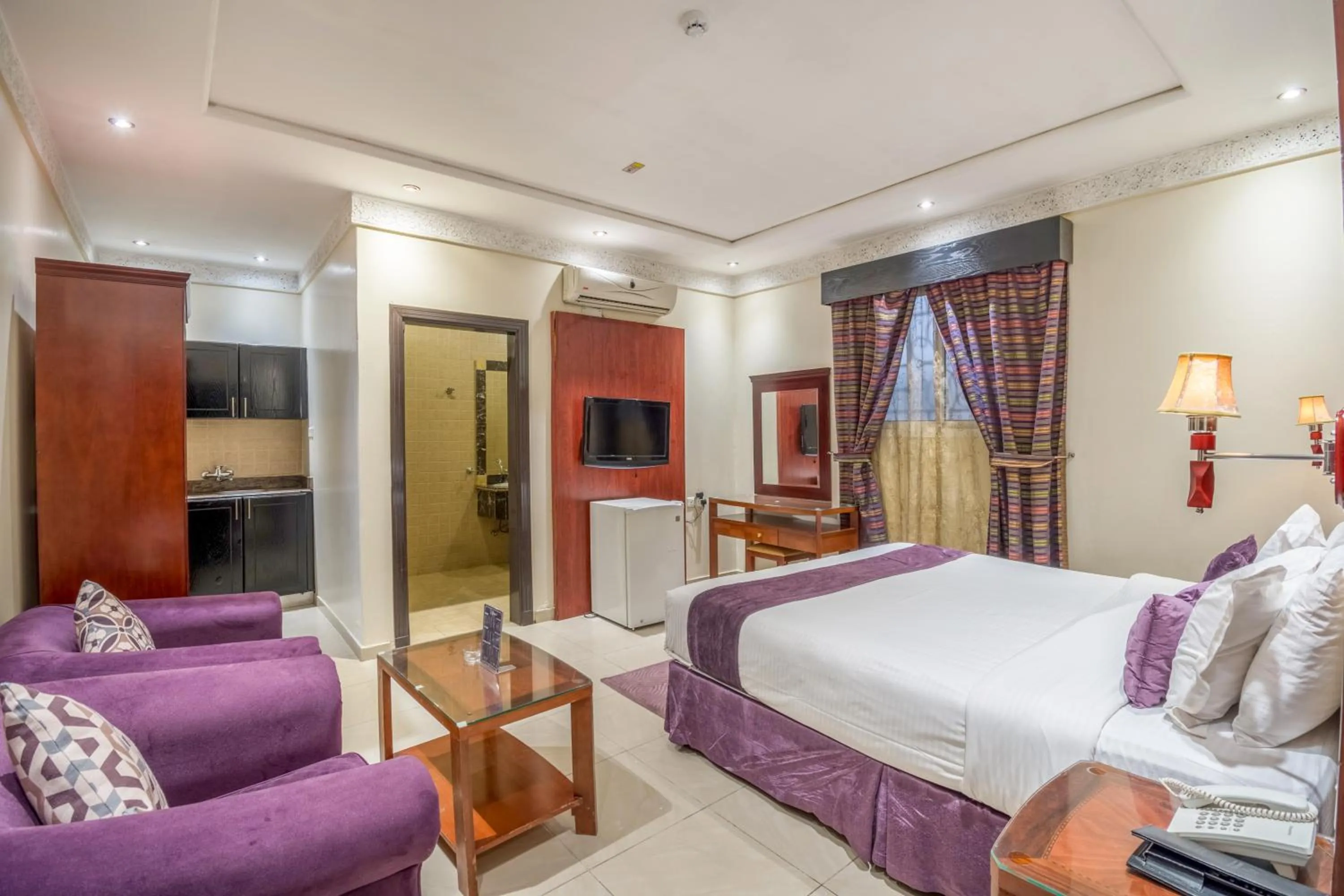 Bed in Dar NEYAARA SERVICED APARTMENTS