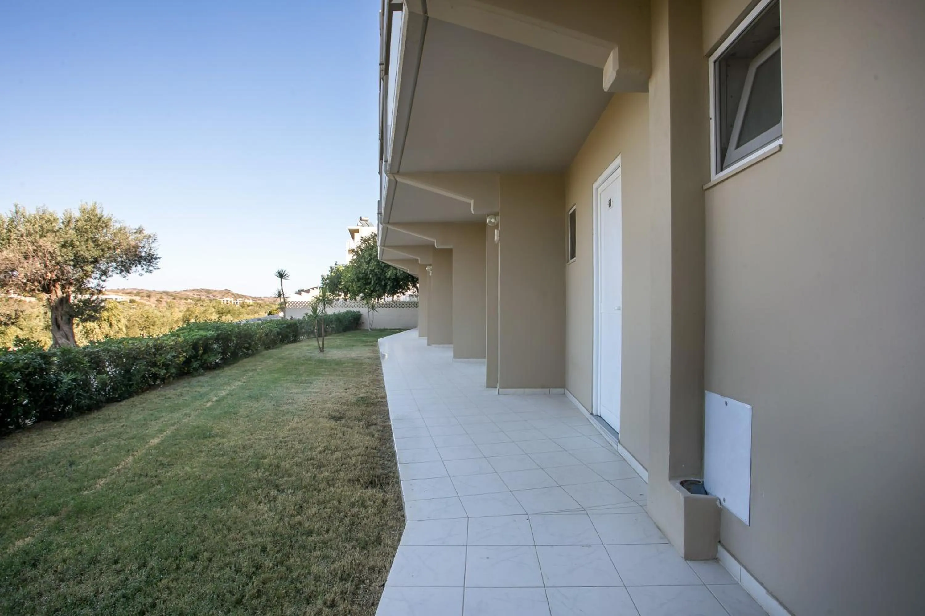 Property building in Hillside Studios & Apartments