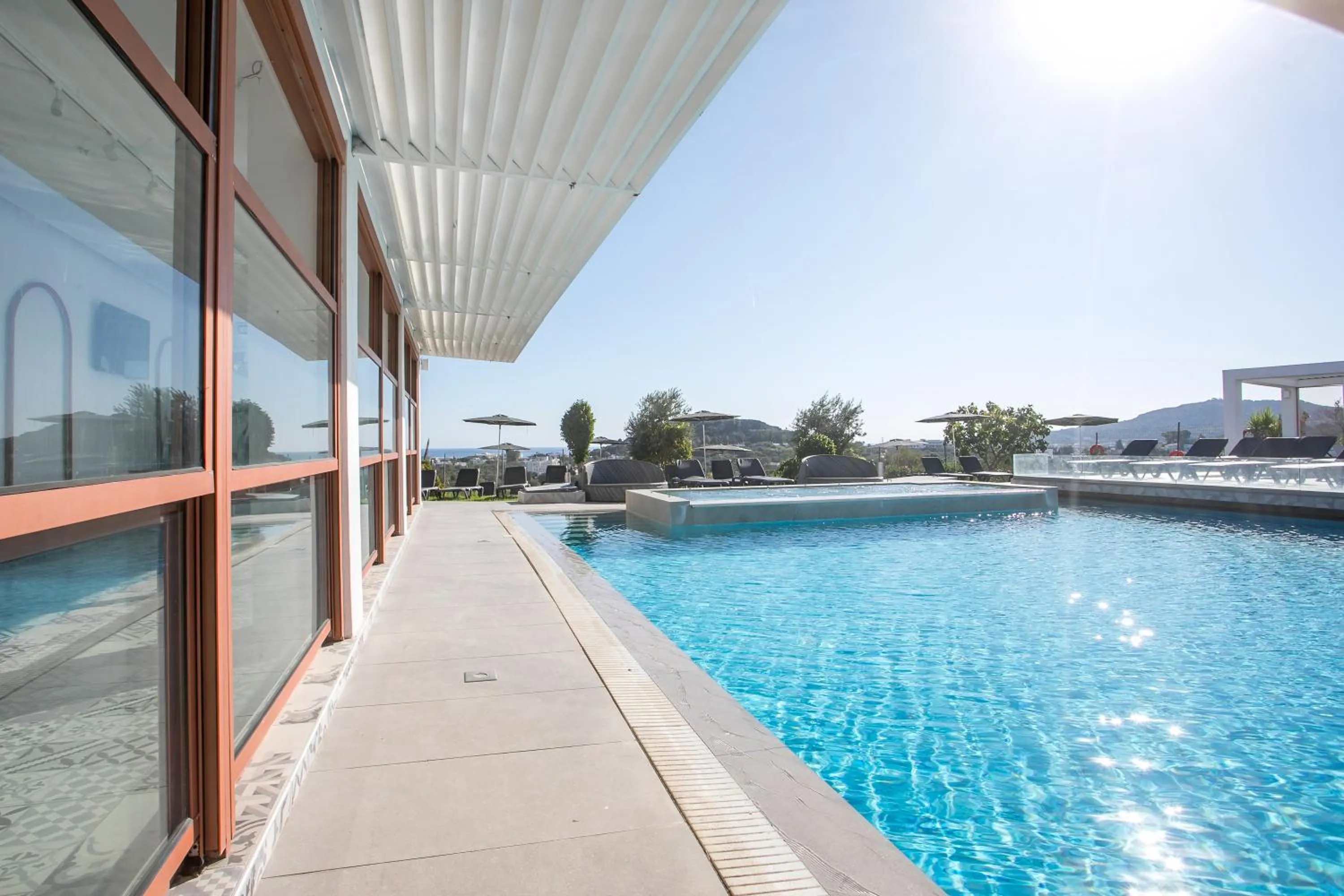 Restaurant/places to eat in Hillside Studios & Apartments