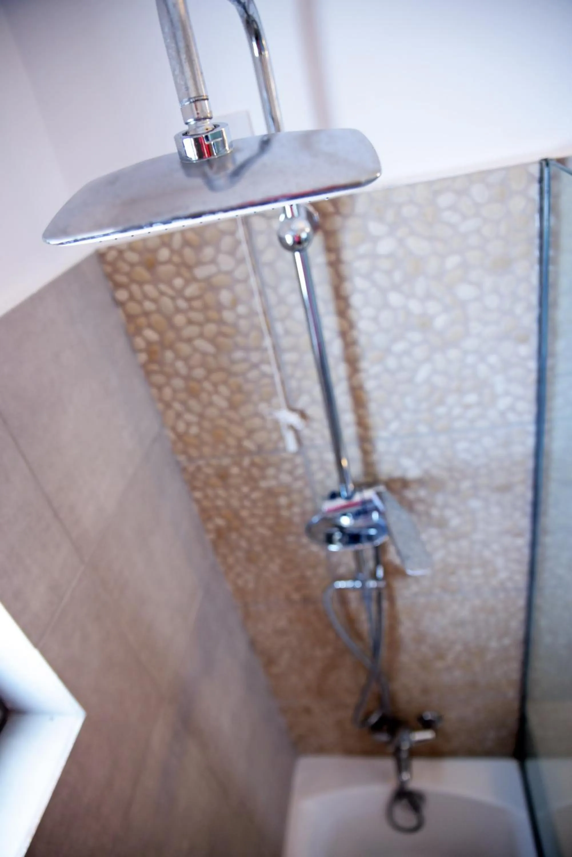 Shower in Hillside Studios & Apartments