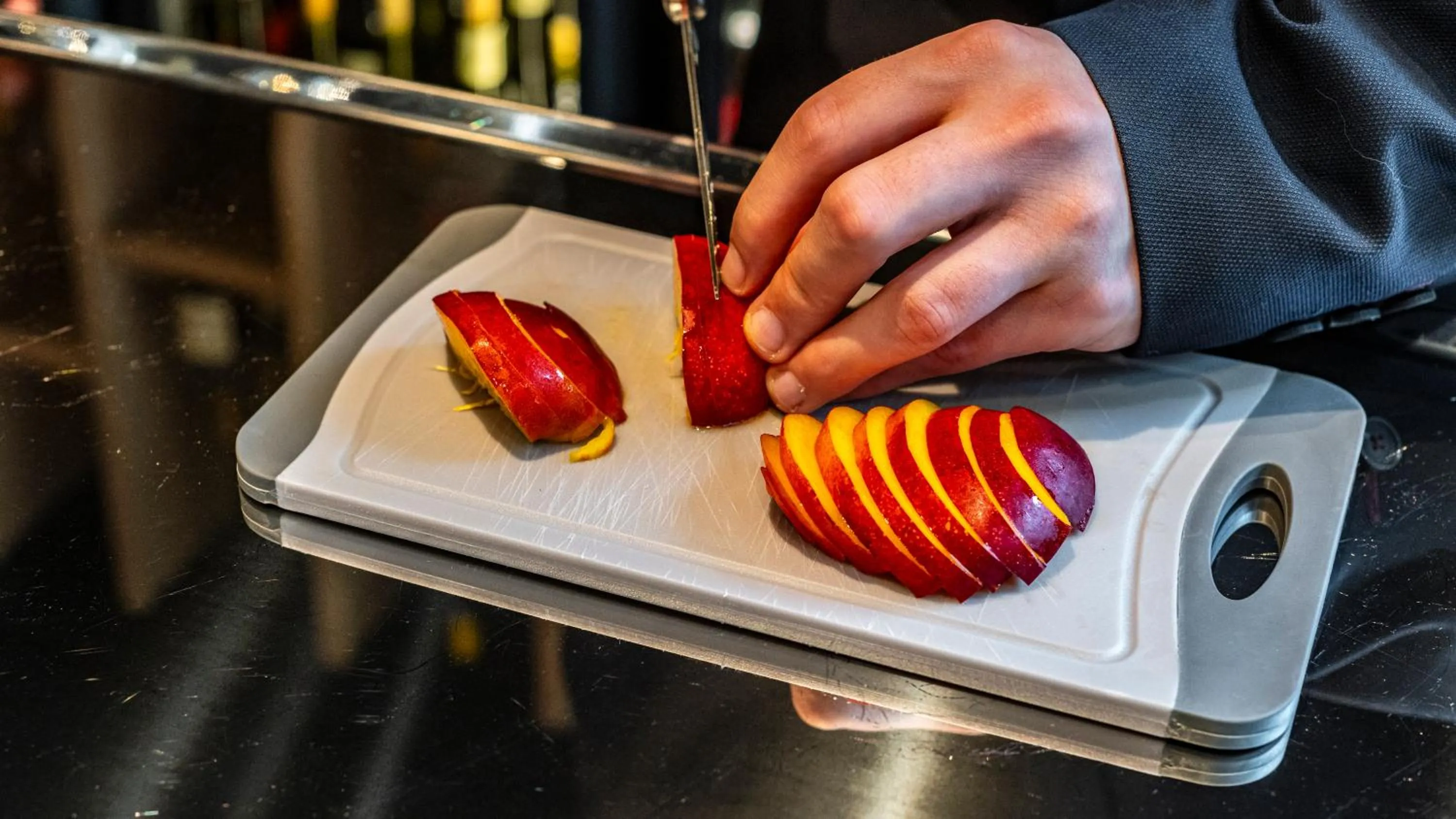 Lounge or bar in Novotel Suites Reims Centre