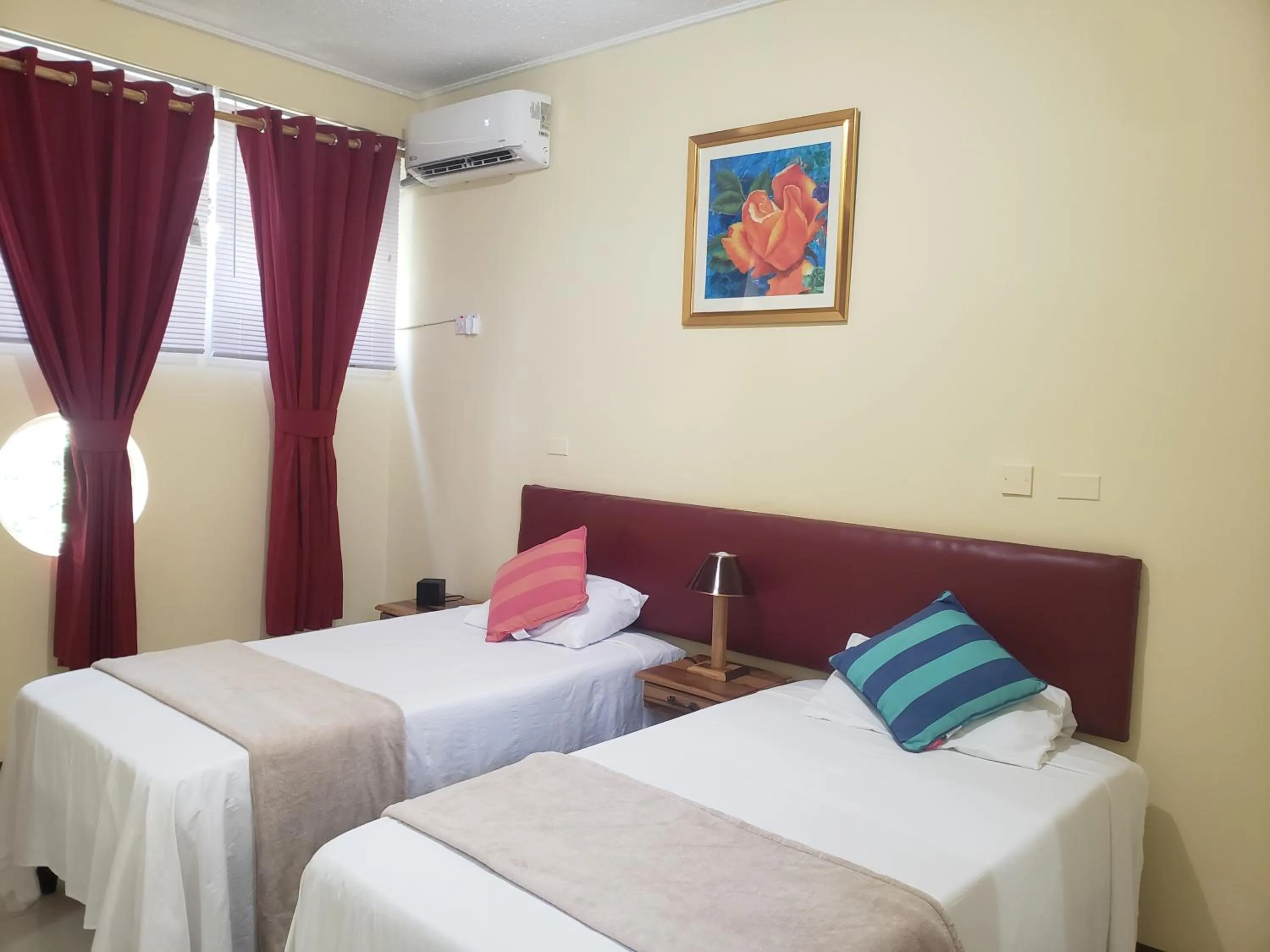 Bedroom, Bed in Sea Shell Palms, Ocho Rios