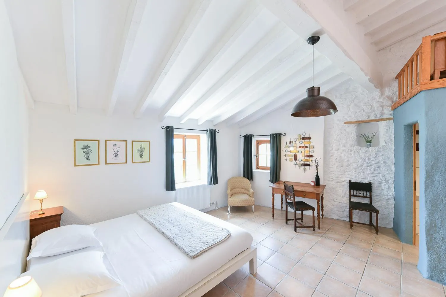 Bed in Auberge La Plaine