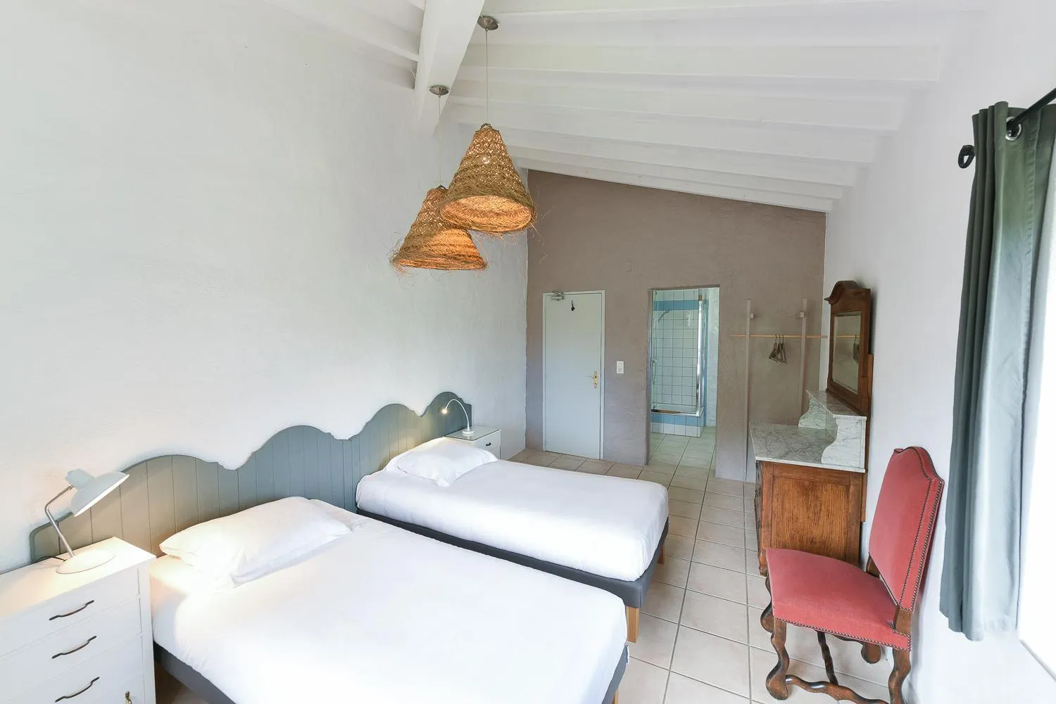 Bed in Auberge La Plaine