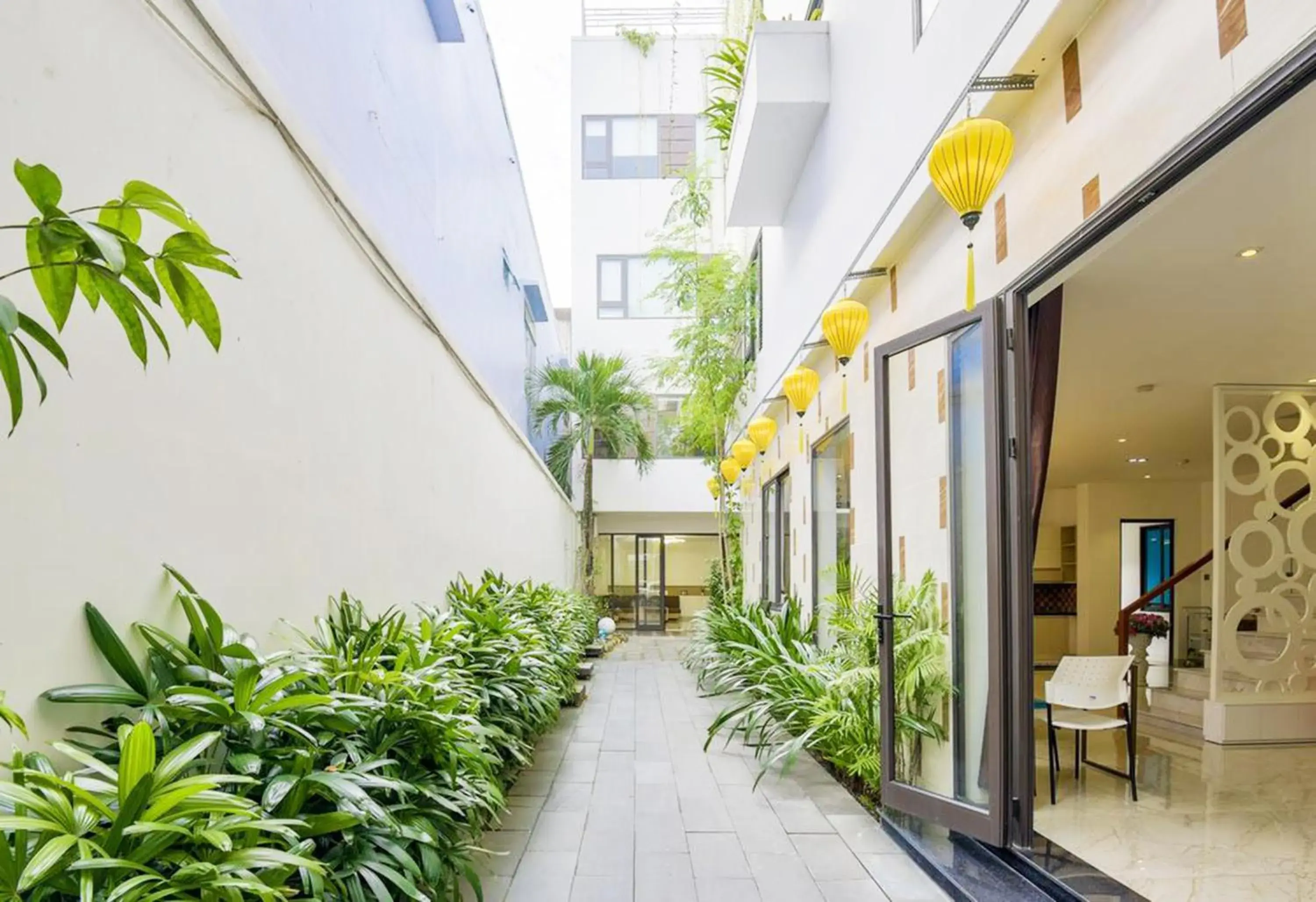 Twin Room with Garden View in Annie Danang Hotel & Apartment Twin Room with Garden View in Annie Danang Hotel & Apartment