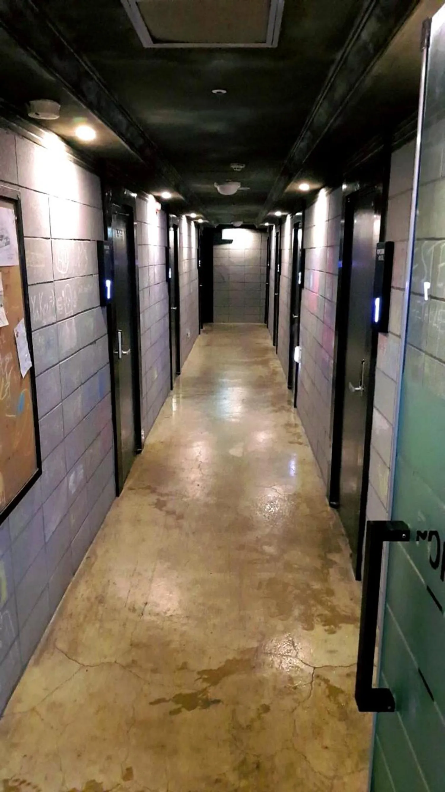 Facade/entrance in Busan Popcorn Hostel