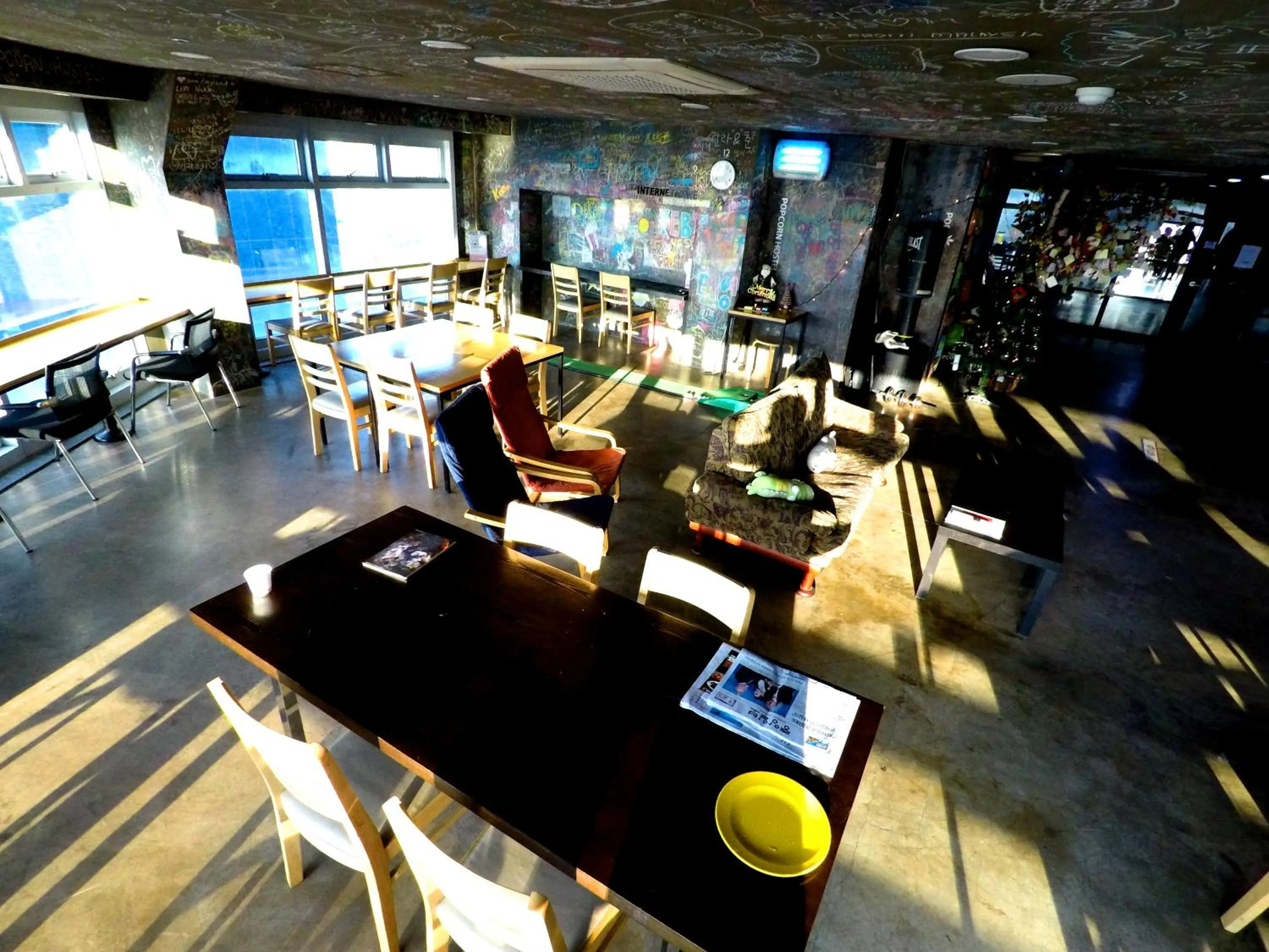 Business facilities in Busan Popcorn Hostel