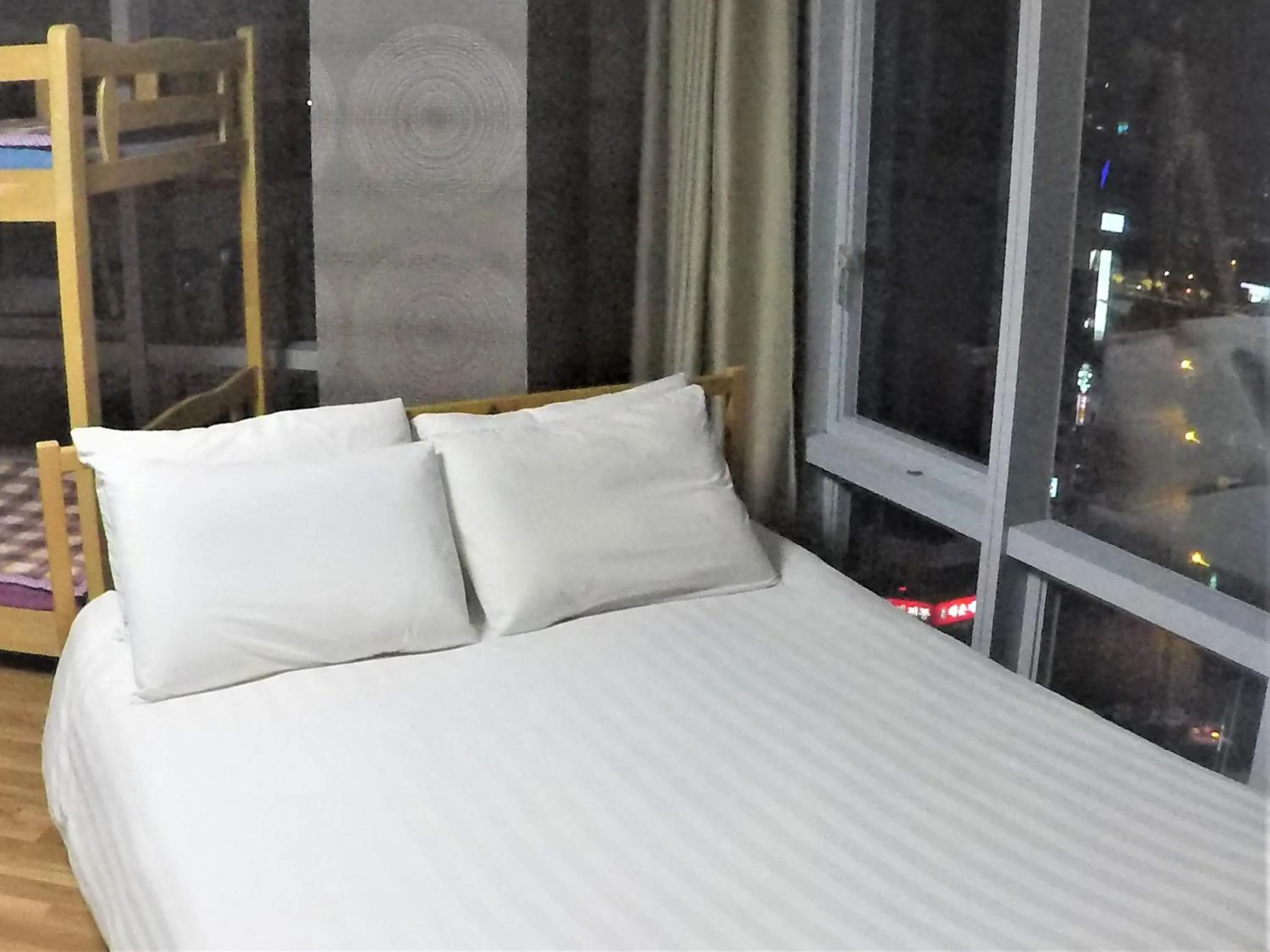City view, Bed in Busan Popcorn Hostel