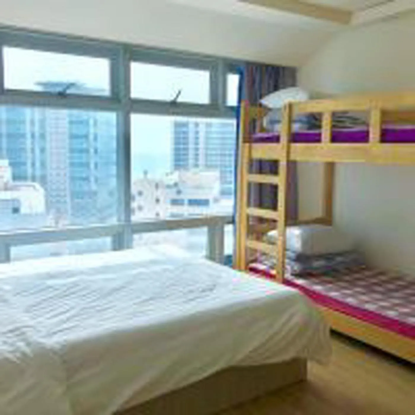 City view, Bed in Busan Popcorn Hostel