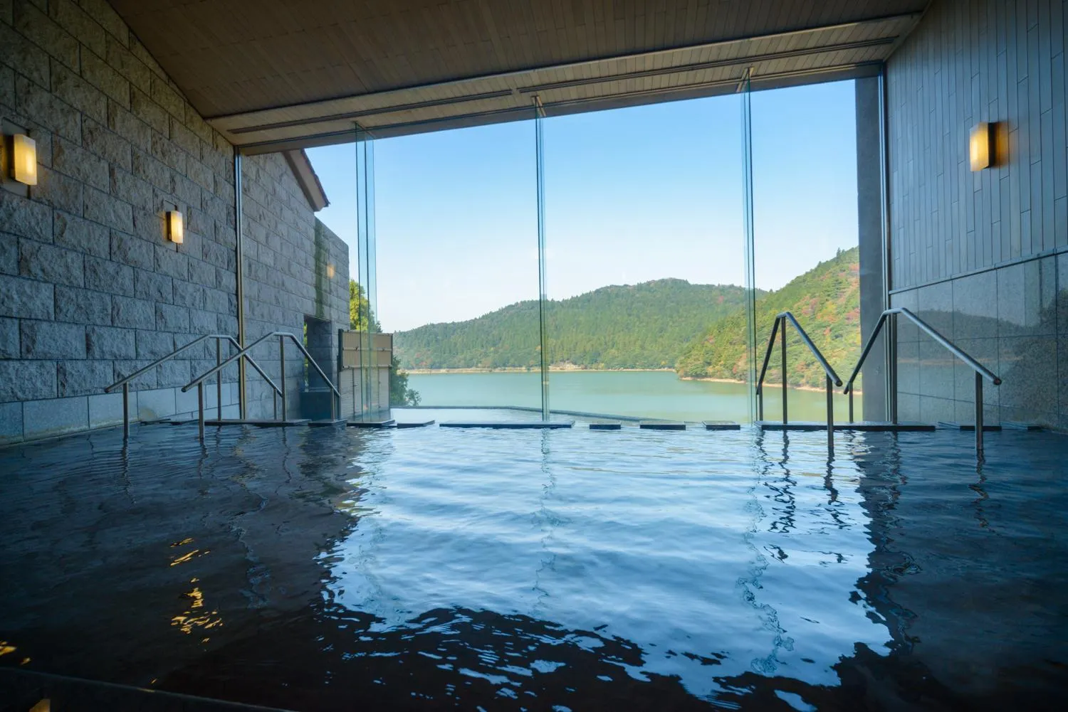 Hot Spring Bath in Azumaen