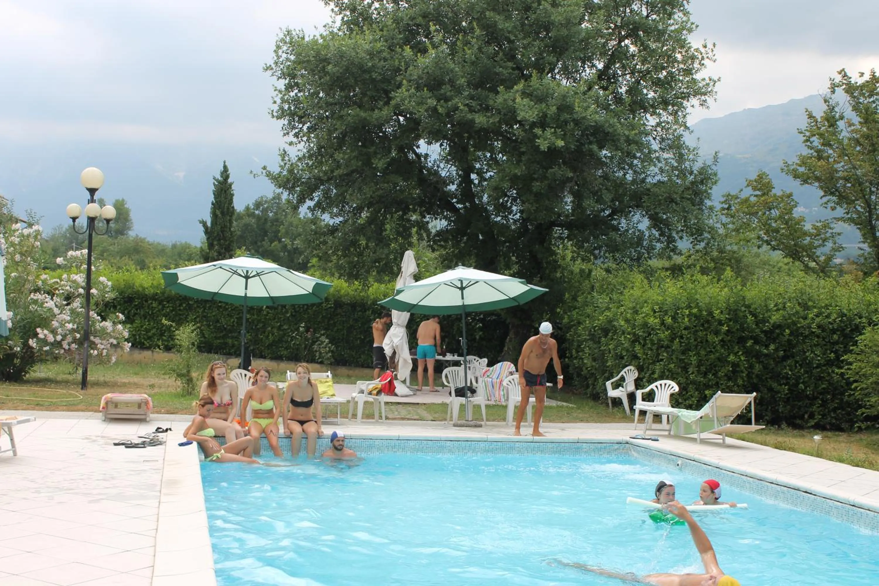 Kitchen or kitchenette in Residence La Piscina