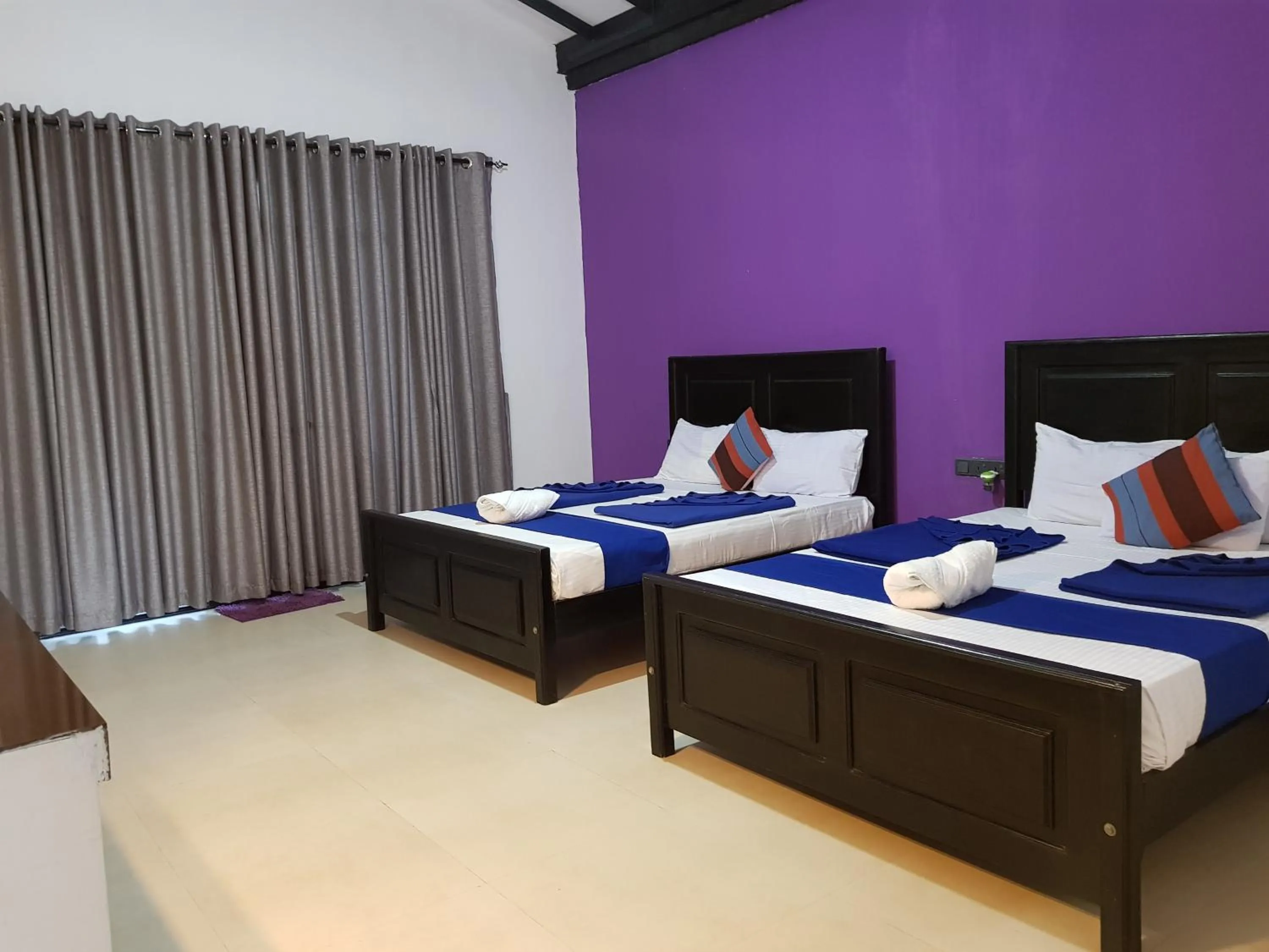 Bed in Ella Forest Paradise Hotel