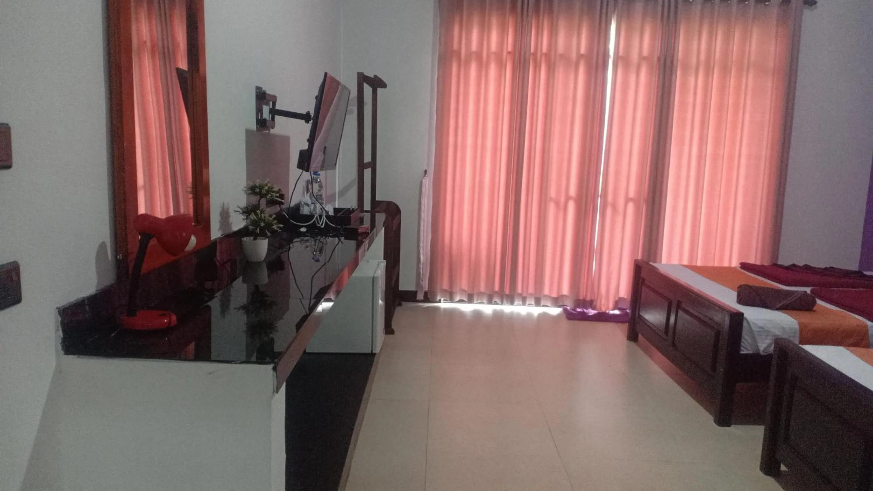 Bed in Ella Forest Paradise Hotel