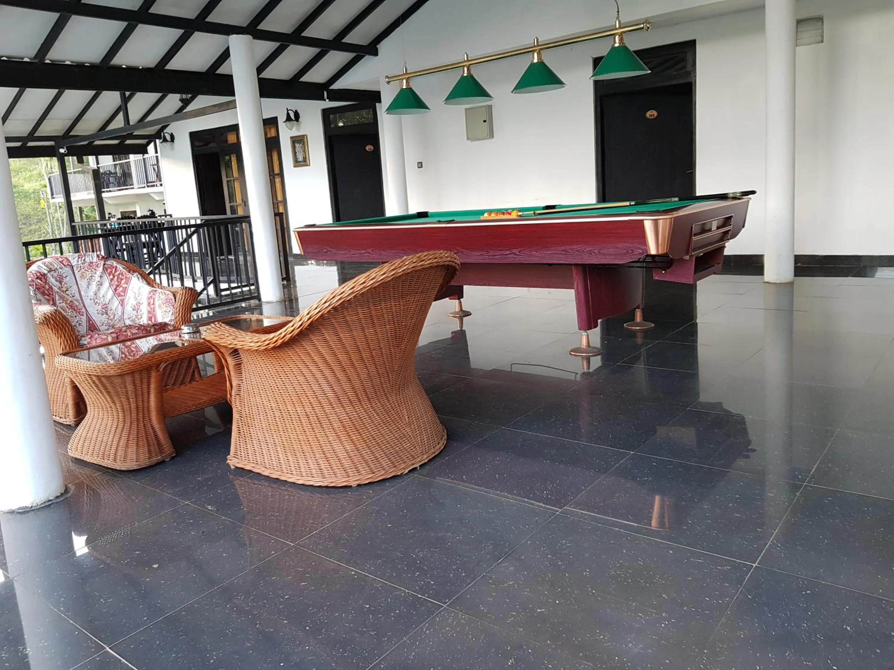 Billiard in Ella Forest Paradise Hotel