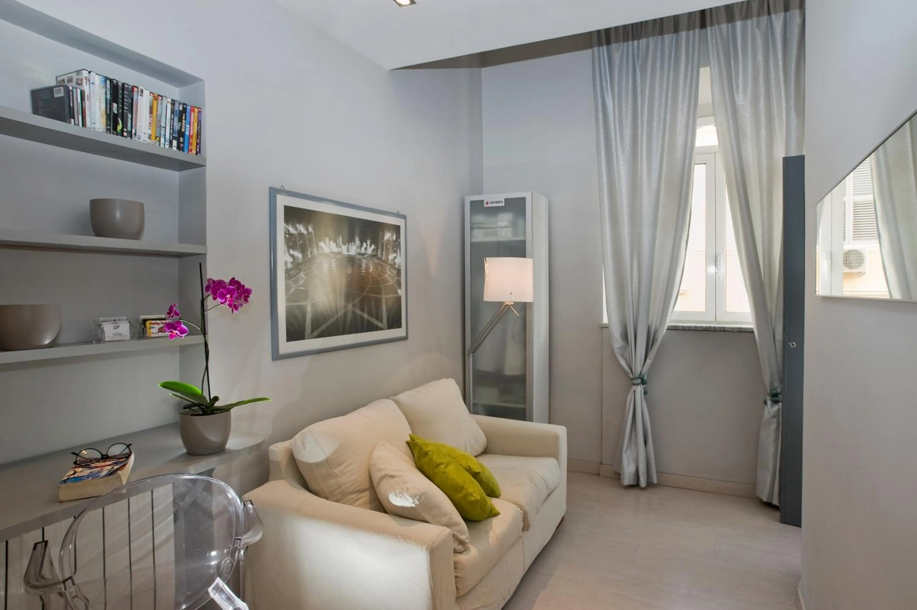 Lobby or reception in B&B Best Vatican