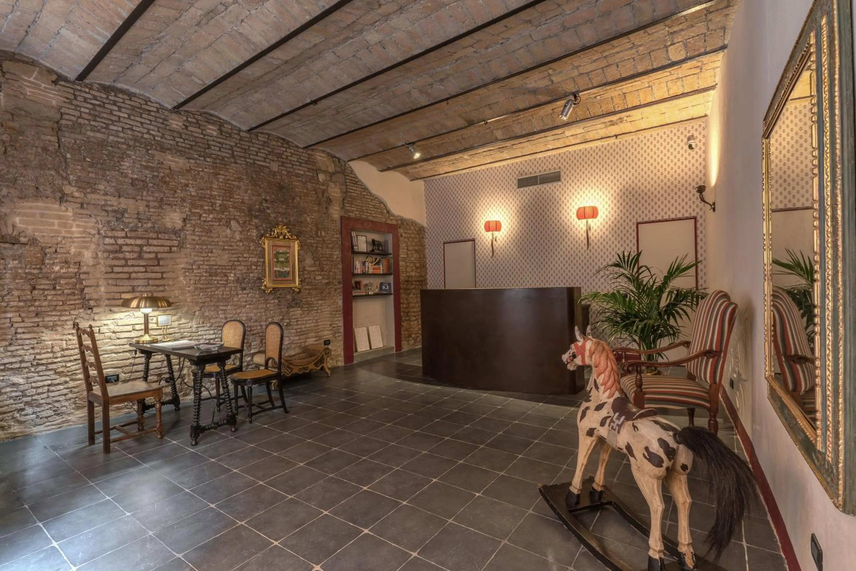 Lobby or reception in HiSuiteROME - ApartHotel