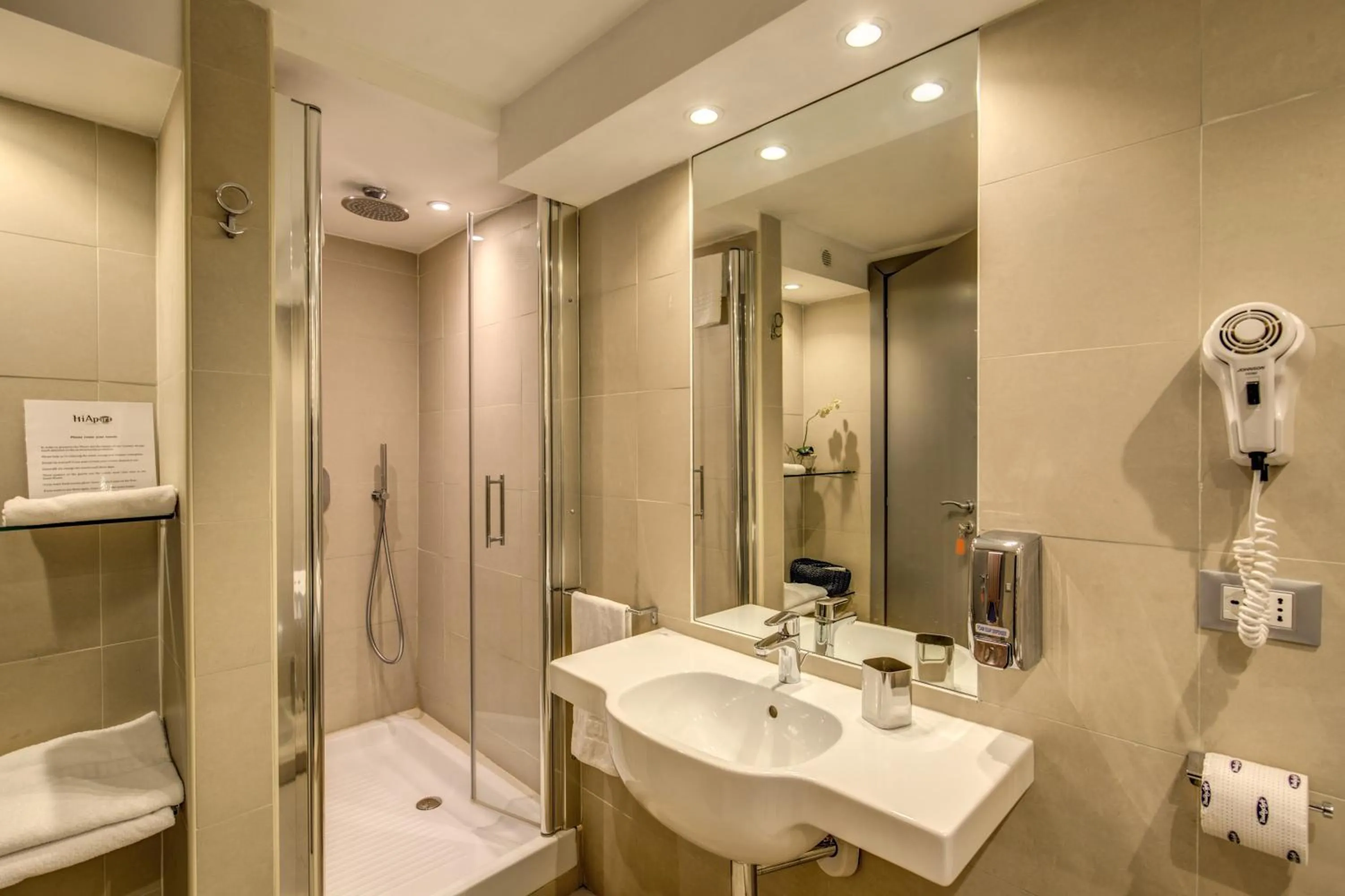 Bathroom in HiSuiteROME - ApartHotel