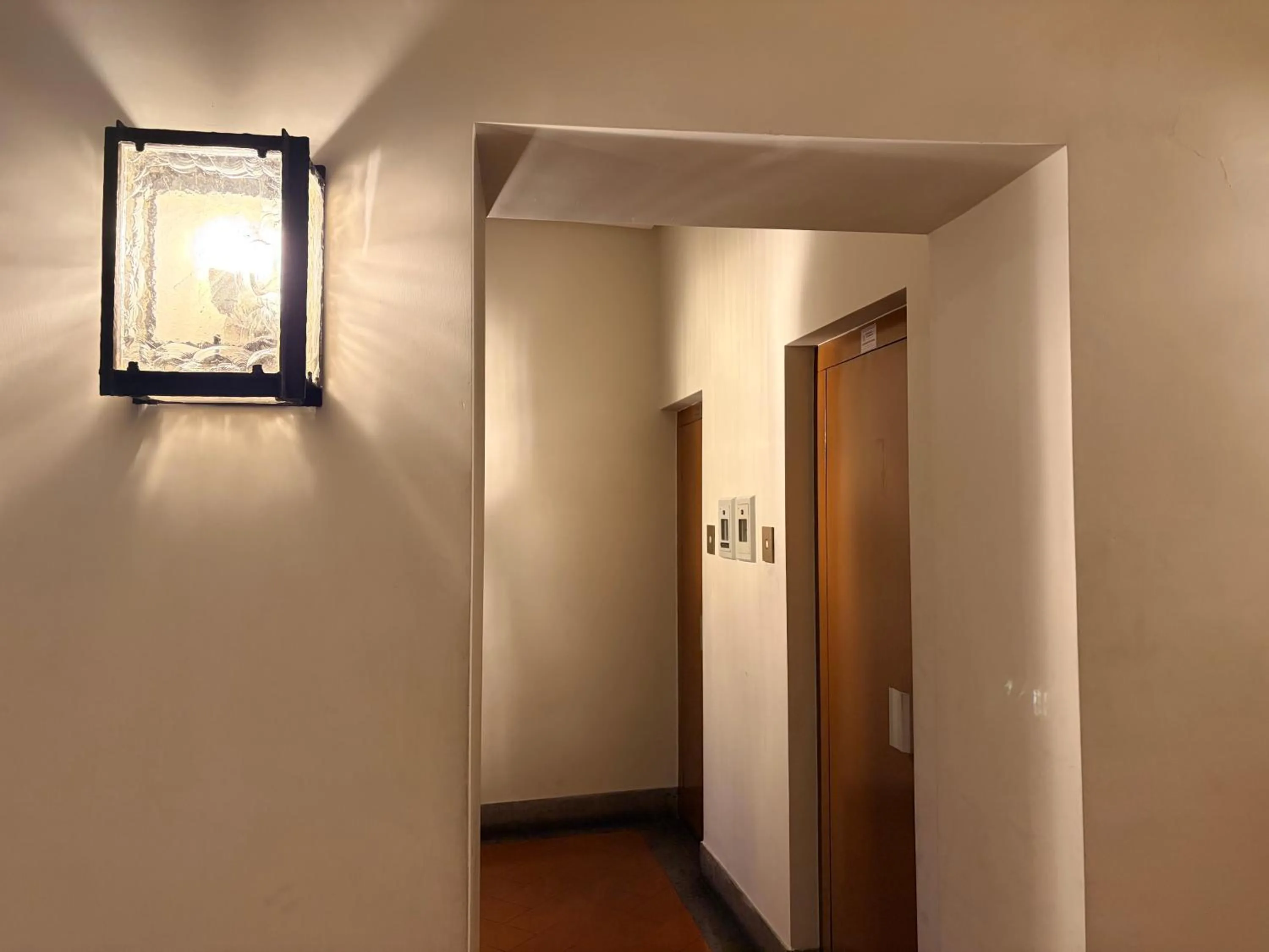 elevator in HiSuiteROME - ApartHotel