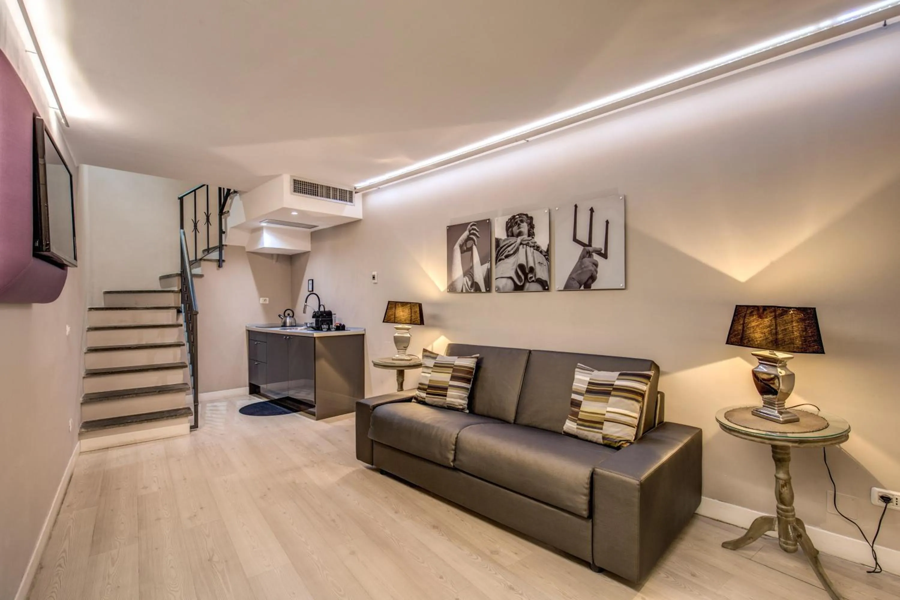 Dining area in HiSuiteROME - ApartHotel