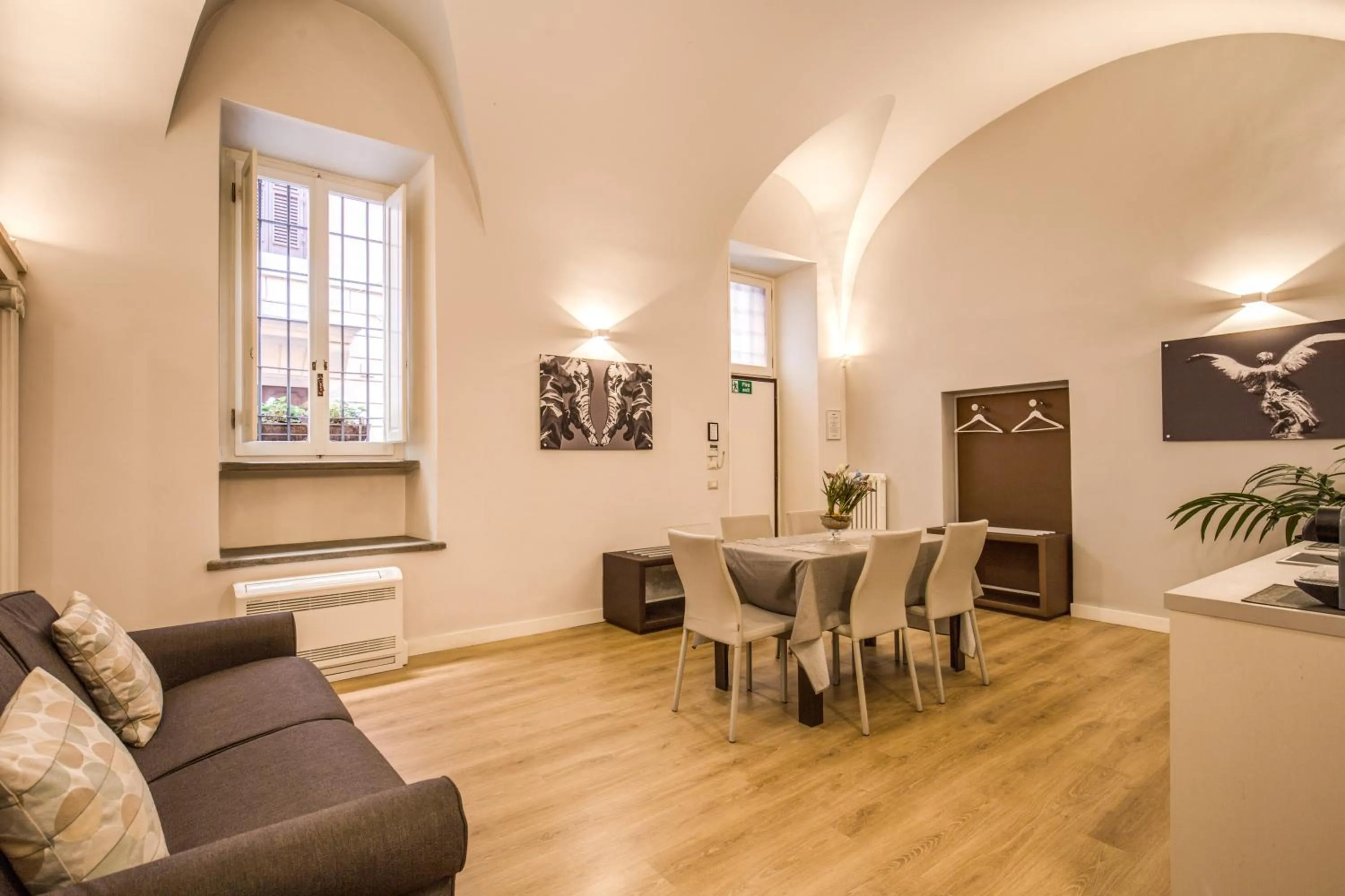 Dining area in HiSuiteROME - ApartHotel