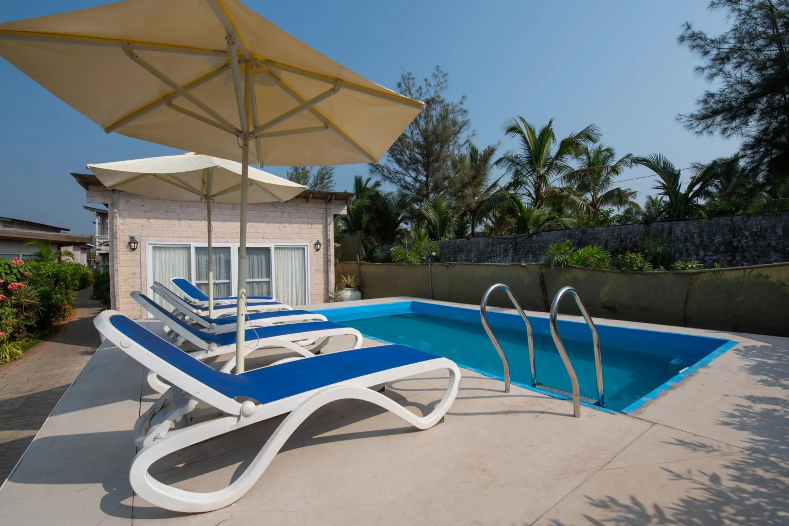 Pool view in Living Room Beach Resort