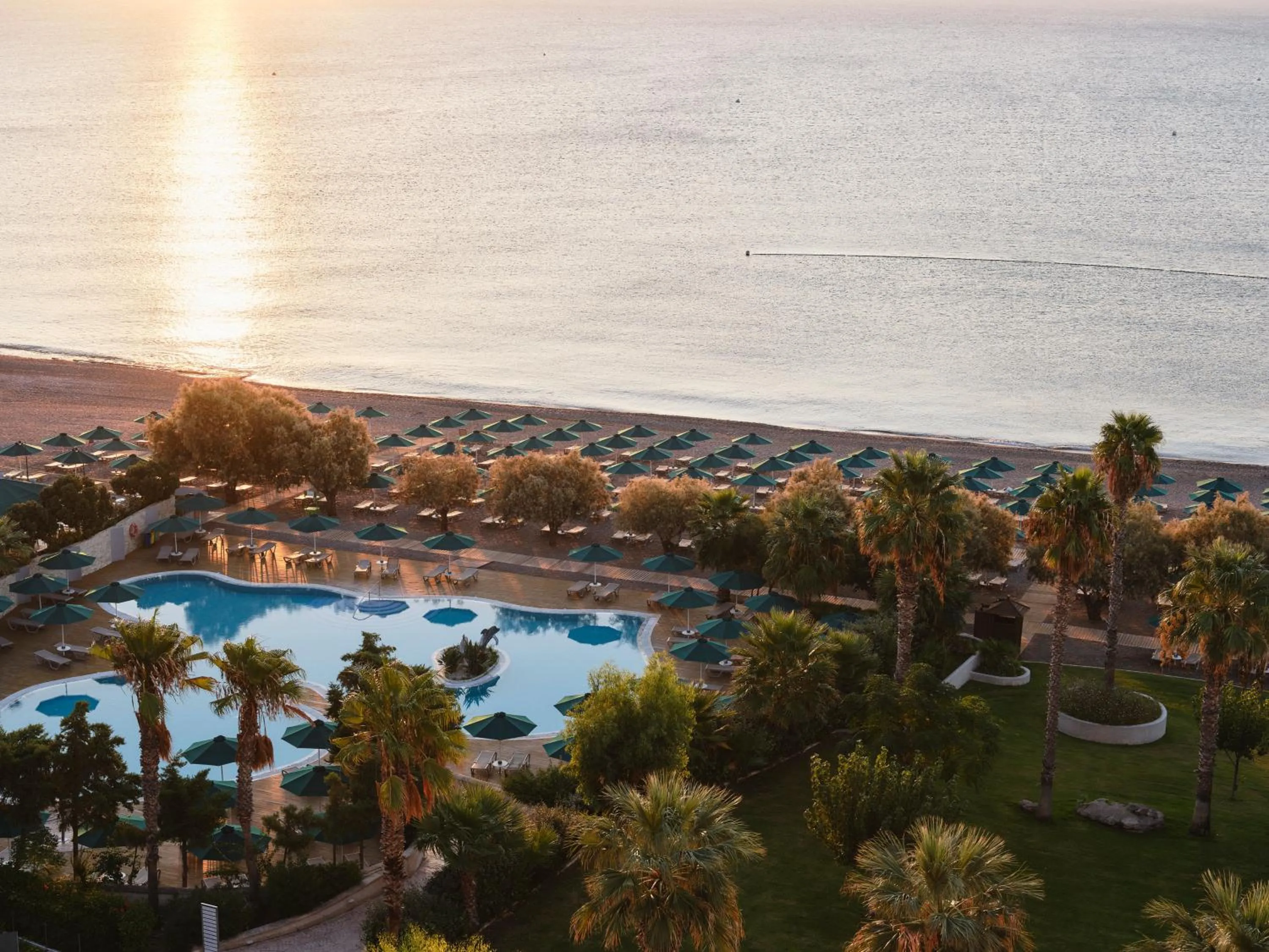 Beach in Esperos Mare Resort & Spa