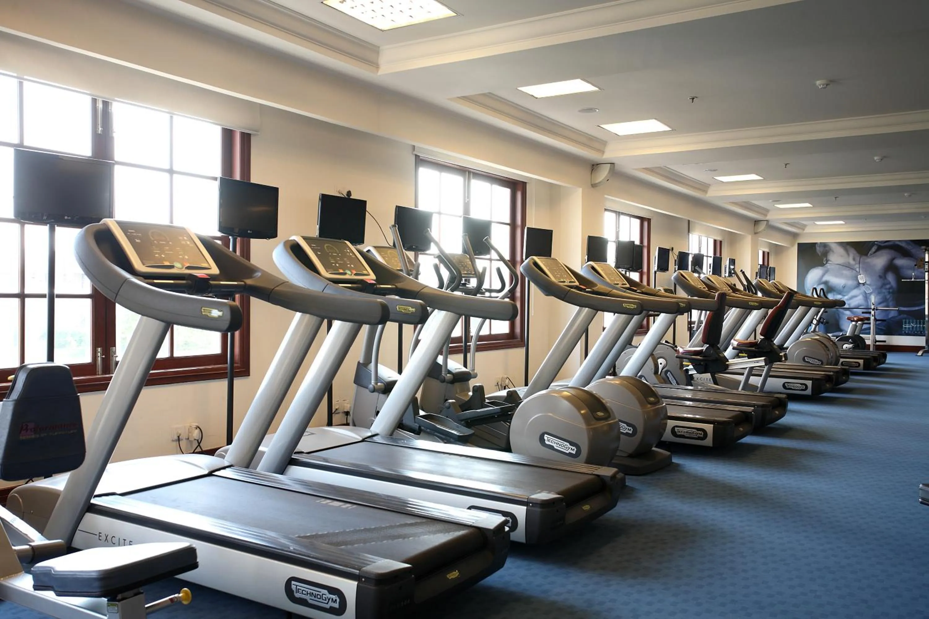 Fitness centre/facilities in DLF Club 3