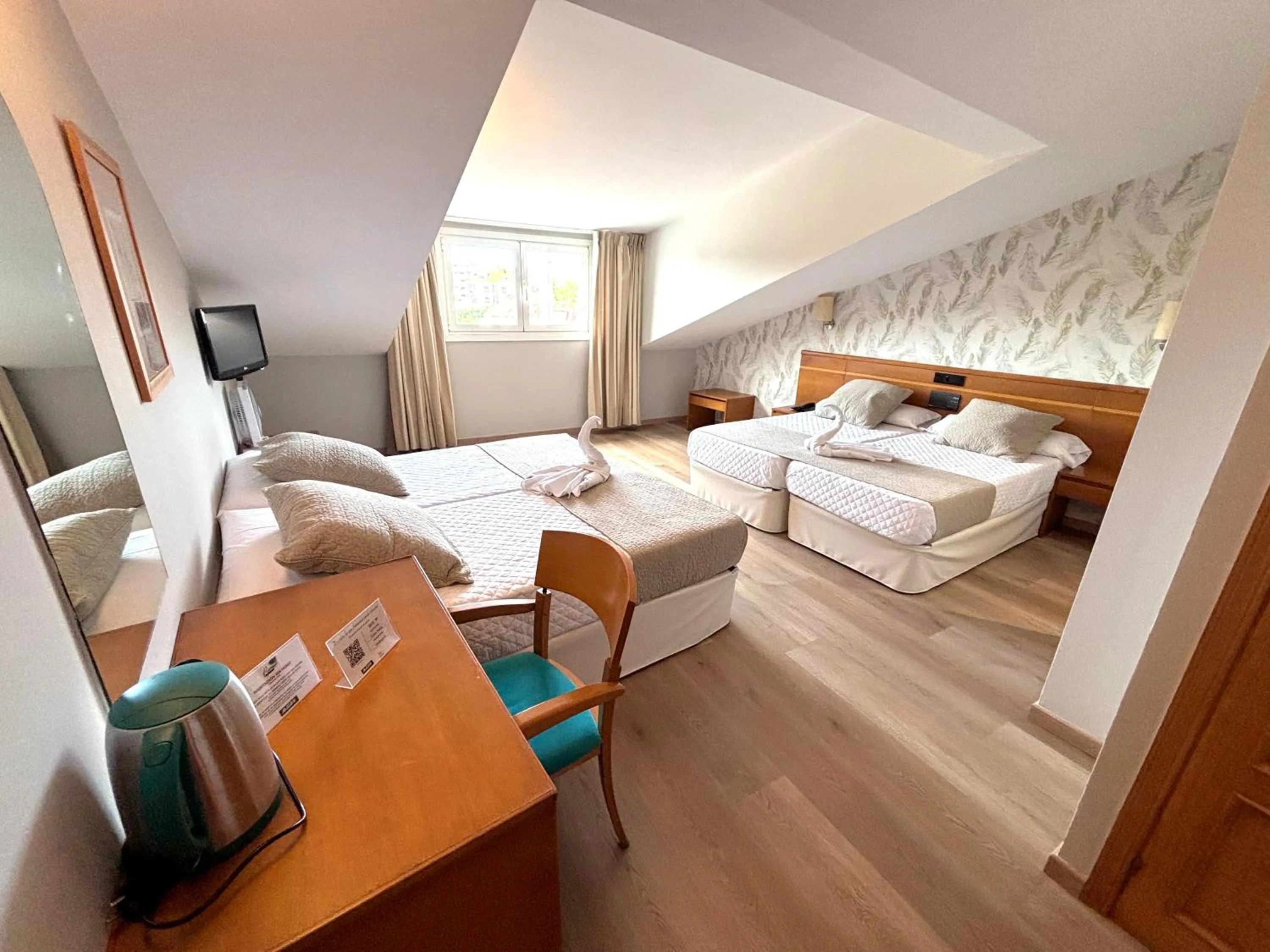 Bed in Hotel Atalaya I