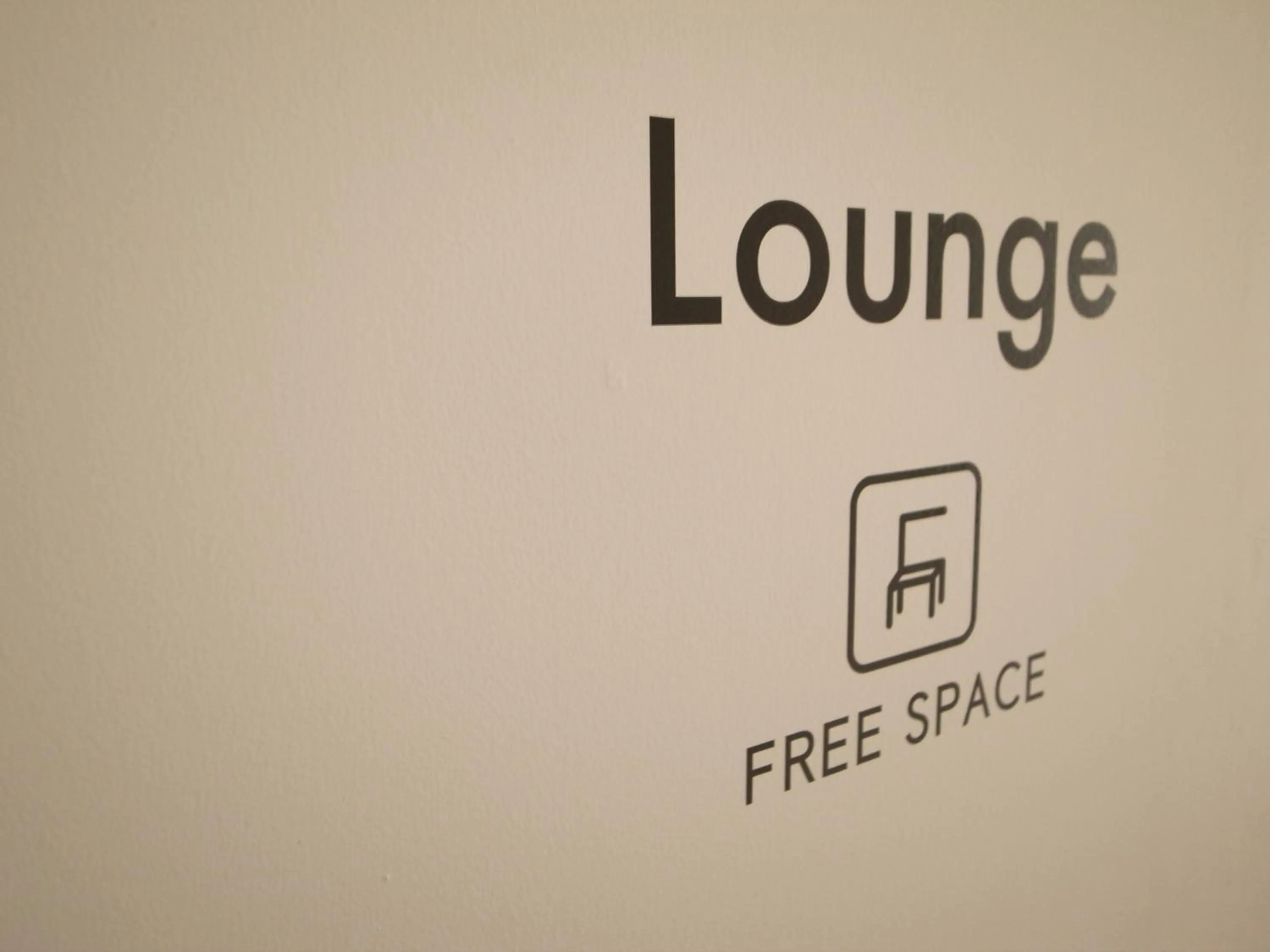 Communal lounge/ TV room in Guesthouse Banvina