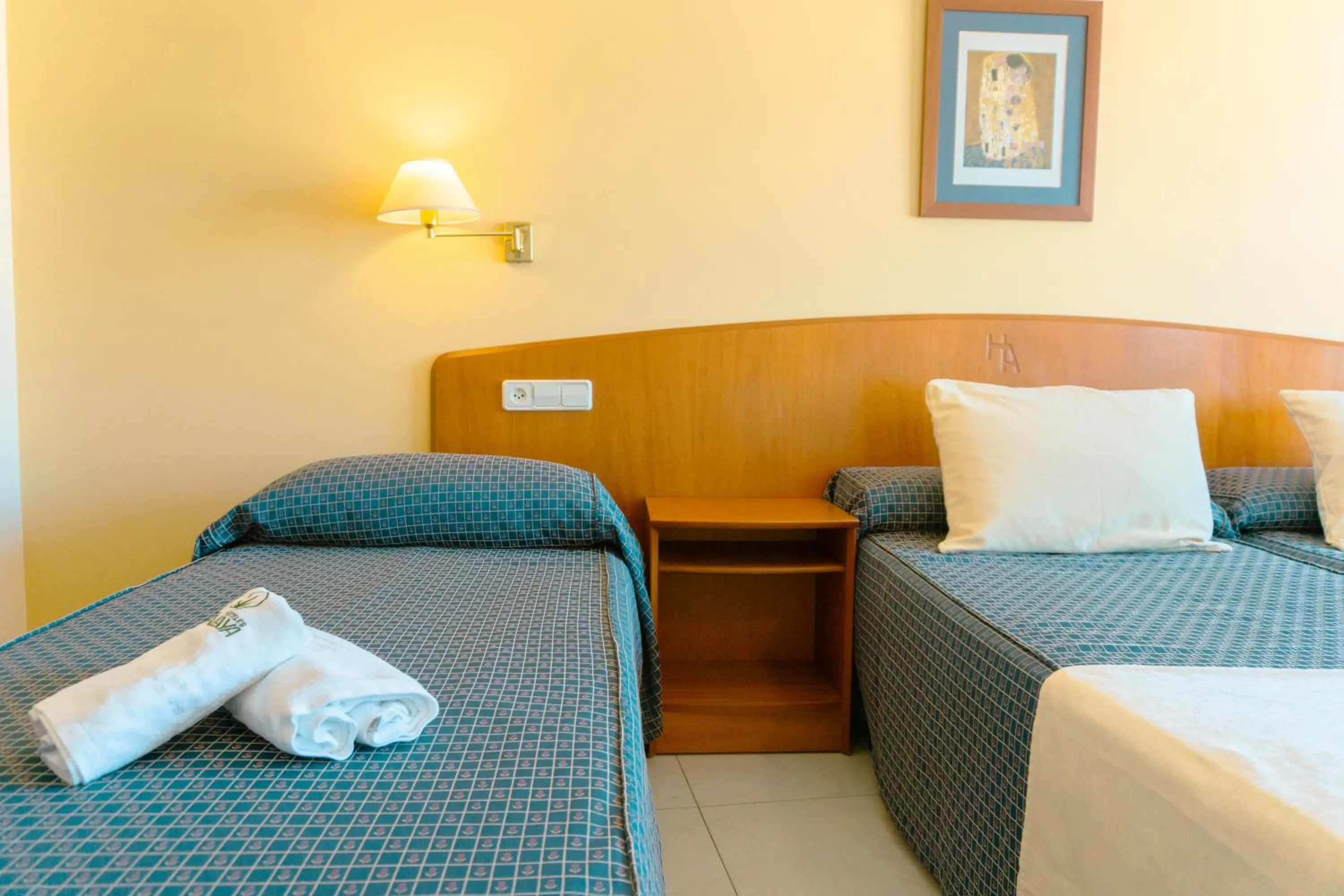 Bed in Hotel Atalaya II