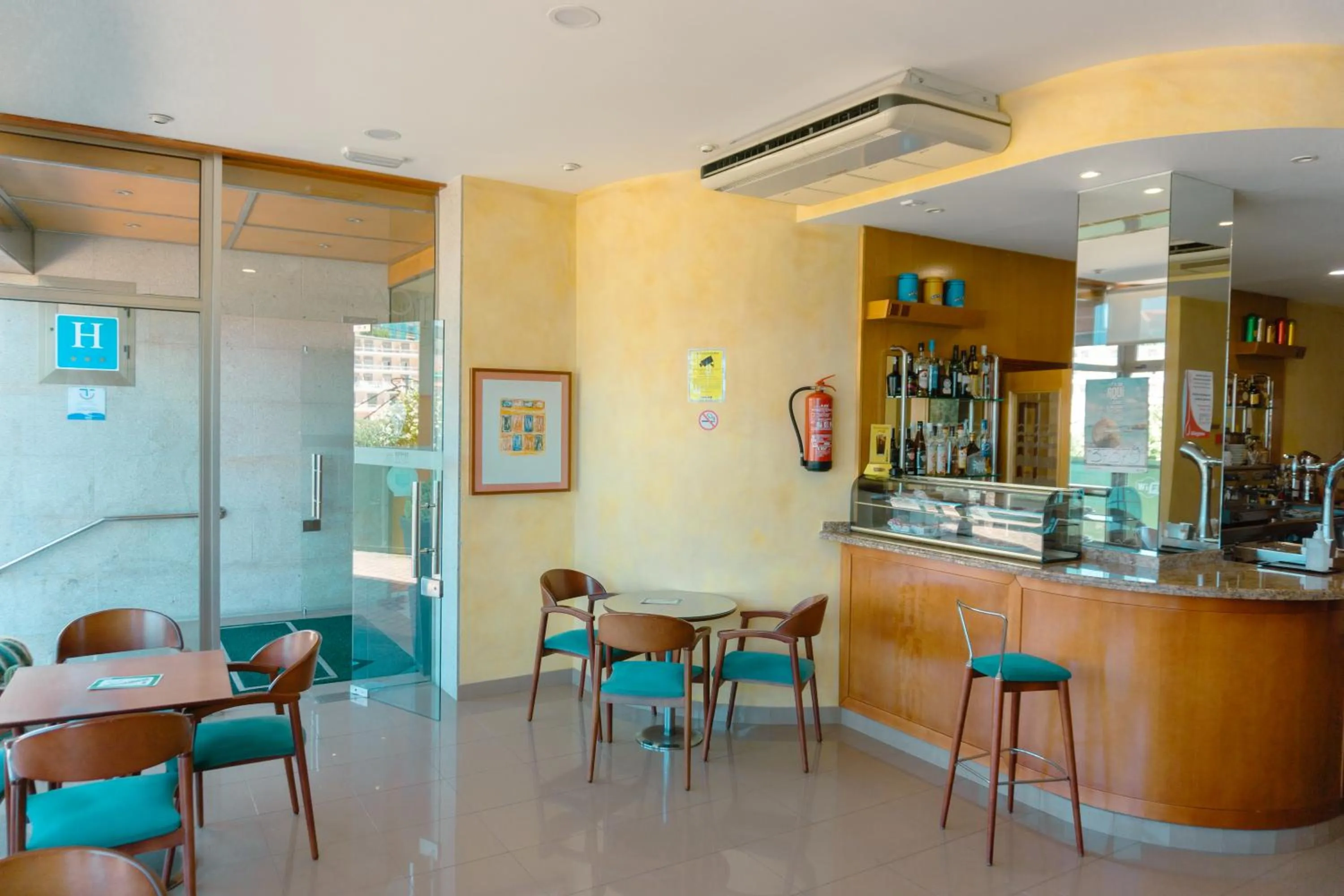 Lounge or bar in Hotel Atalaya II