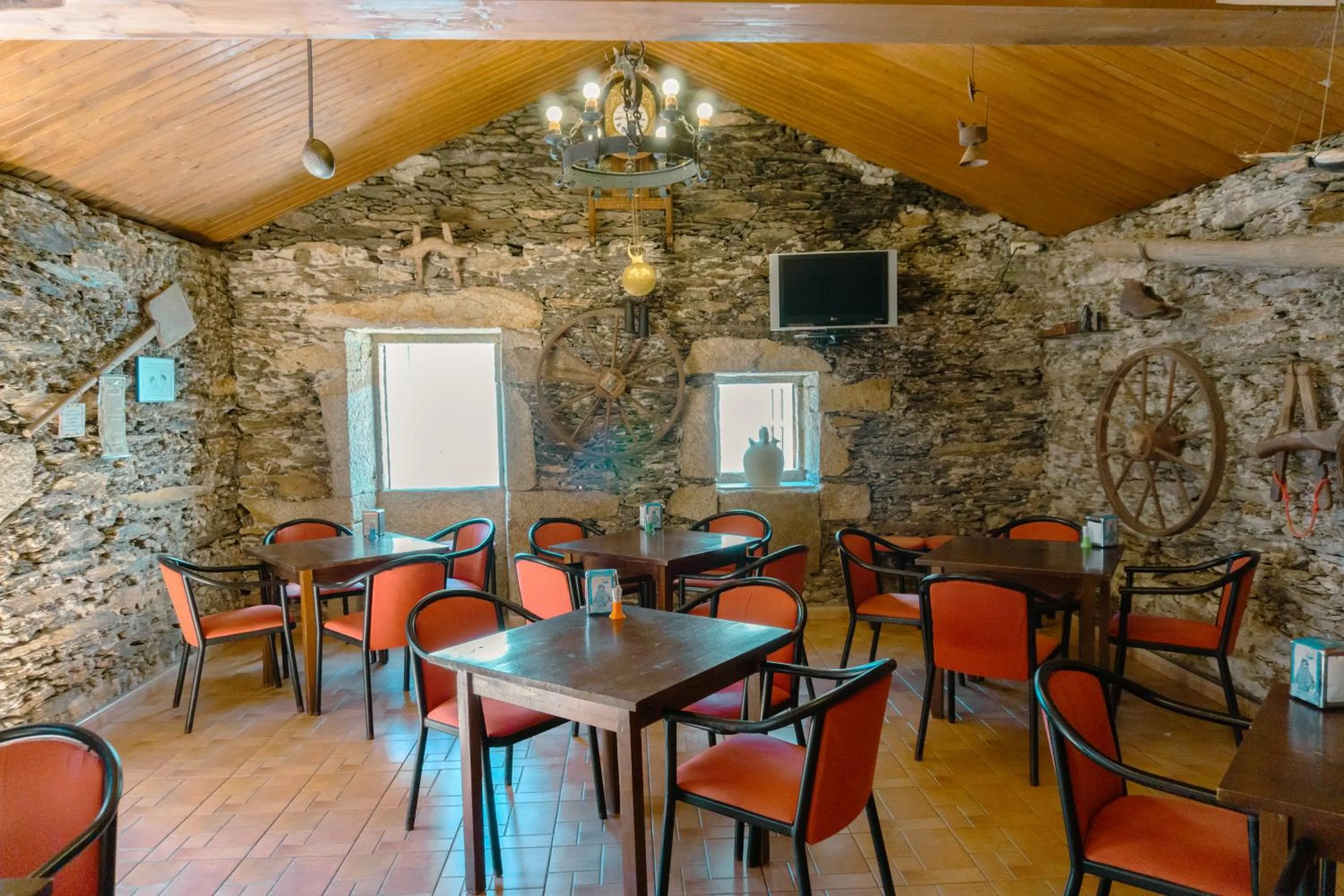 Lounge or bar in Hotel Atalaya II