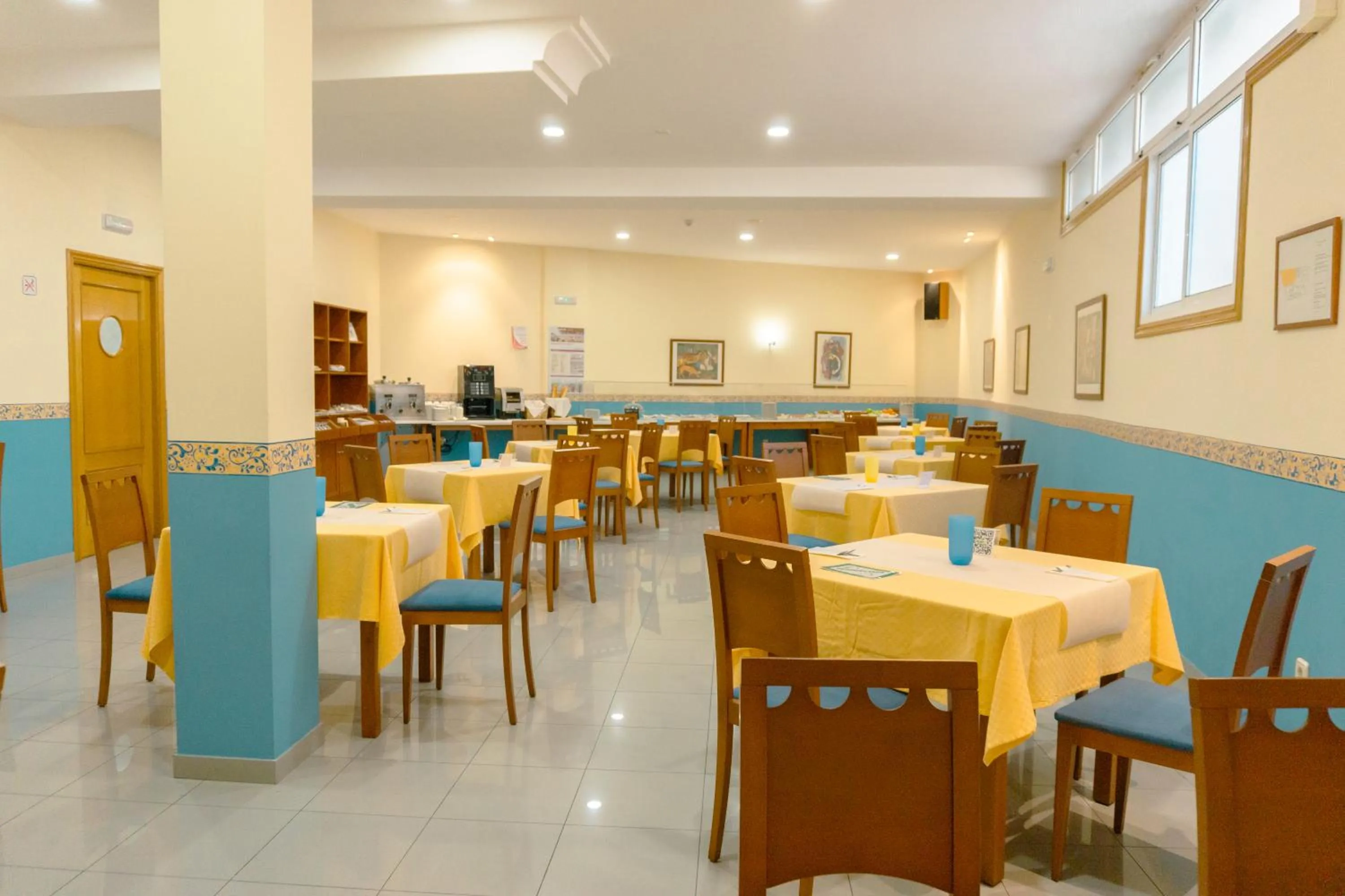 Buffet breakfast in Hotel Atalaya II