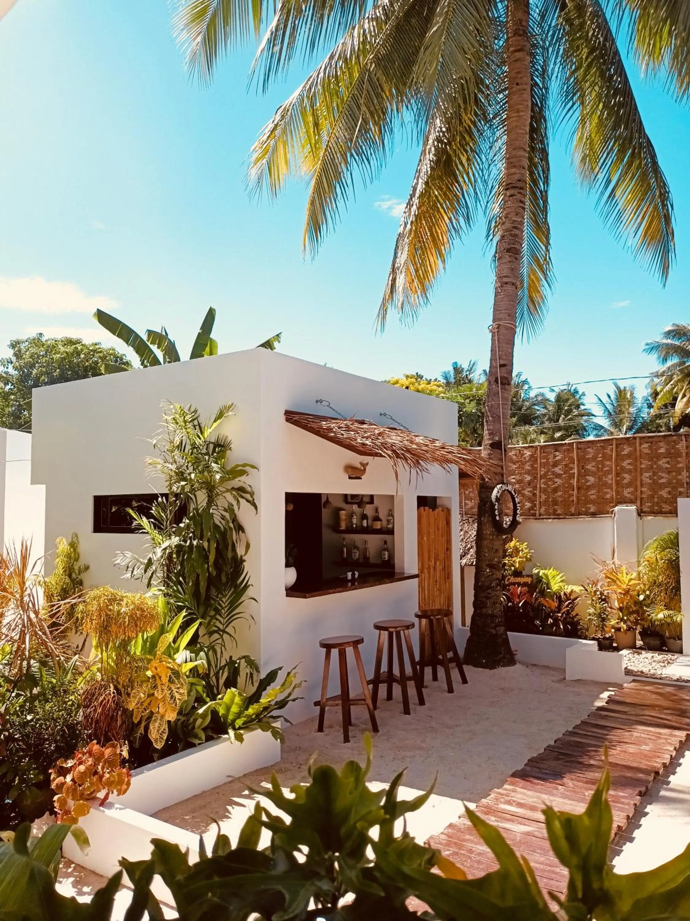 Lobby or reception in Everyday Sunday Formerly Carl's Island Inn