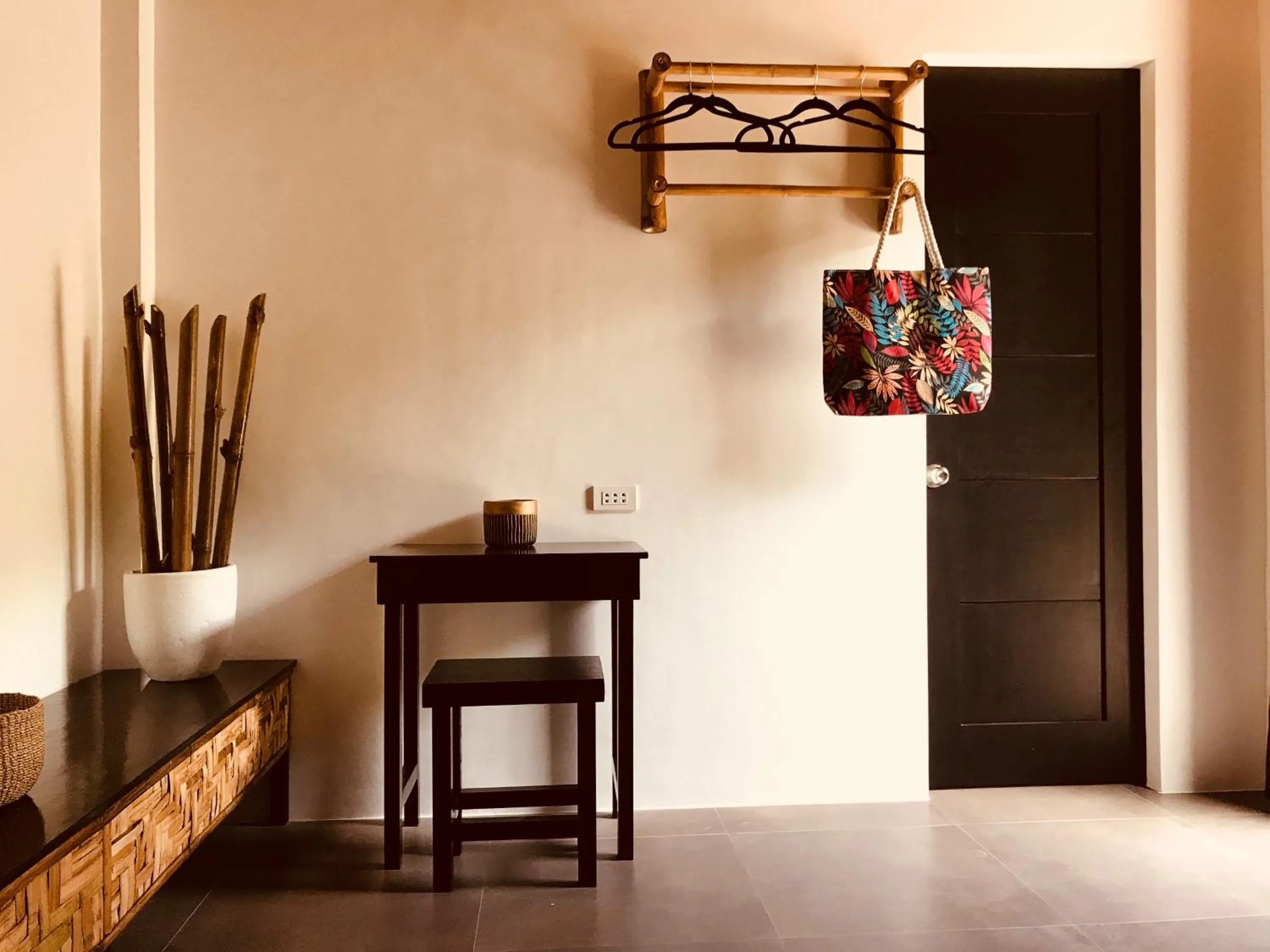 Decorative detail in Everyday Sunday Formerly Carl's Island Inn