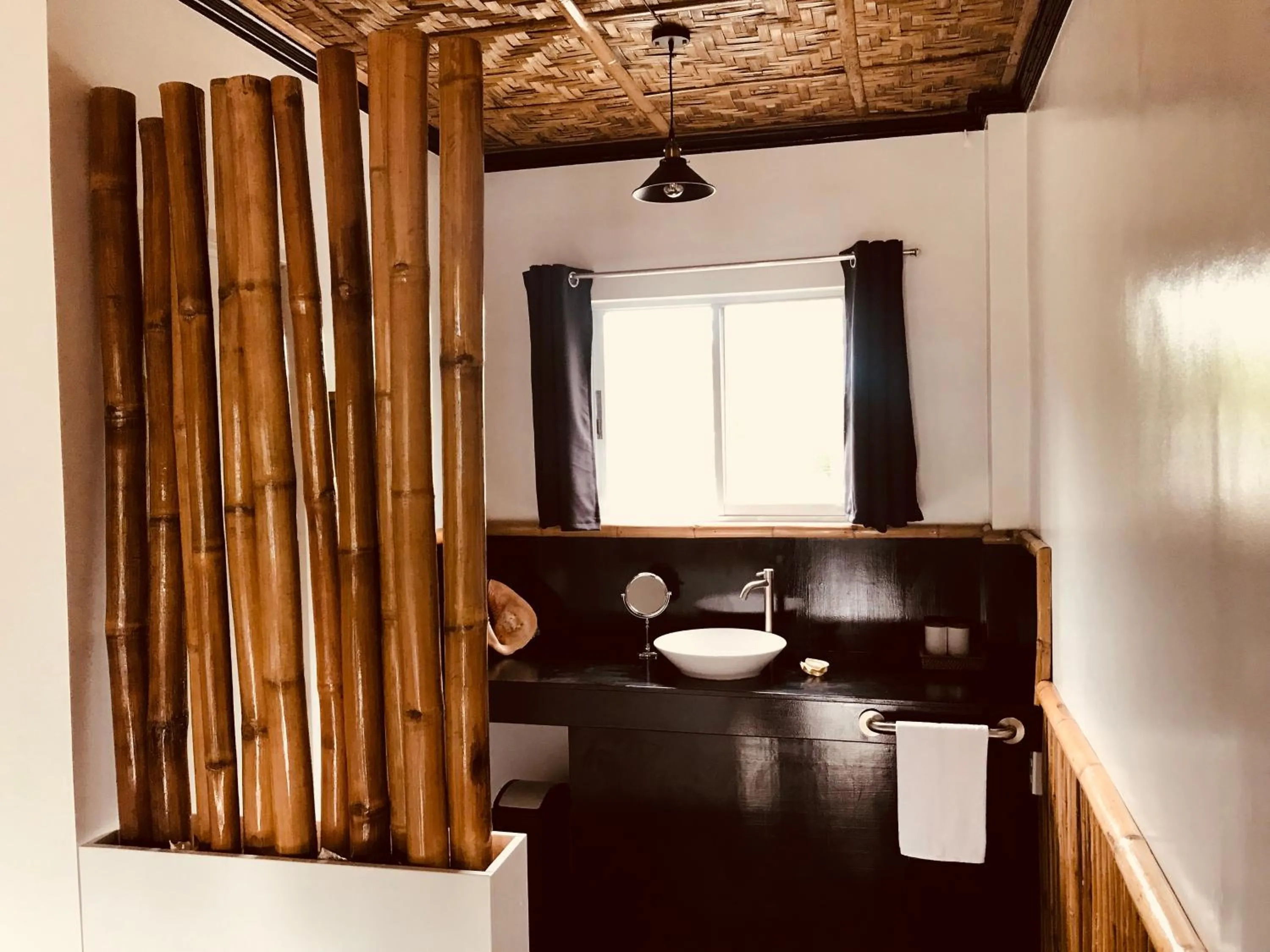 Bathroom in Everyday Sunday Formerly Carl's Island Inn