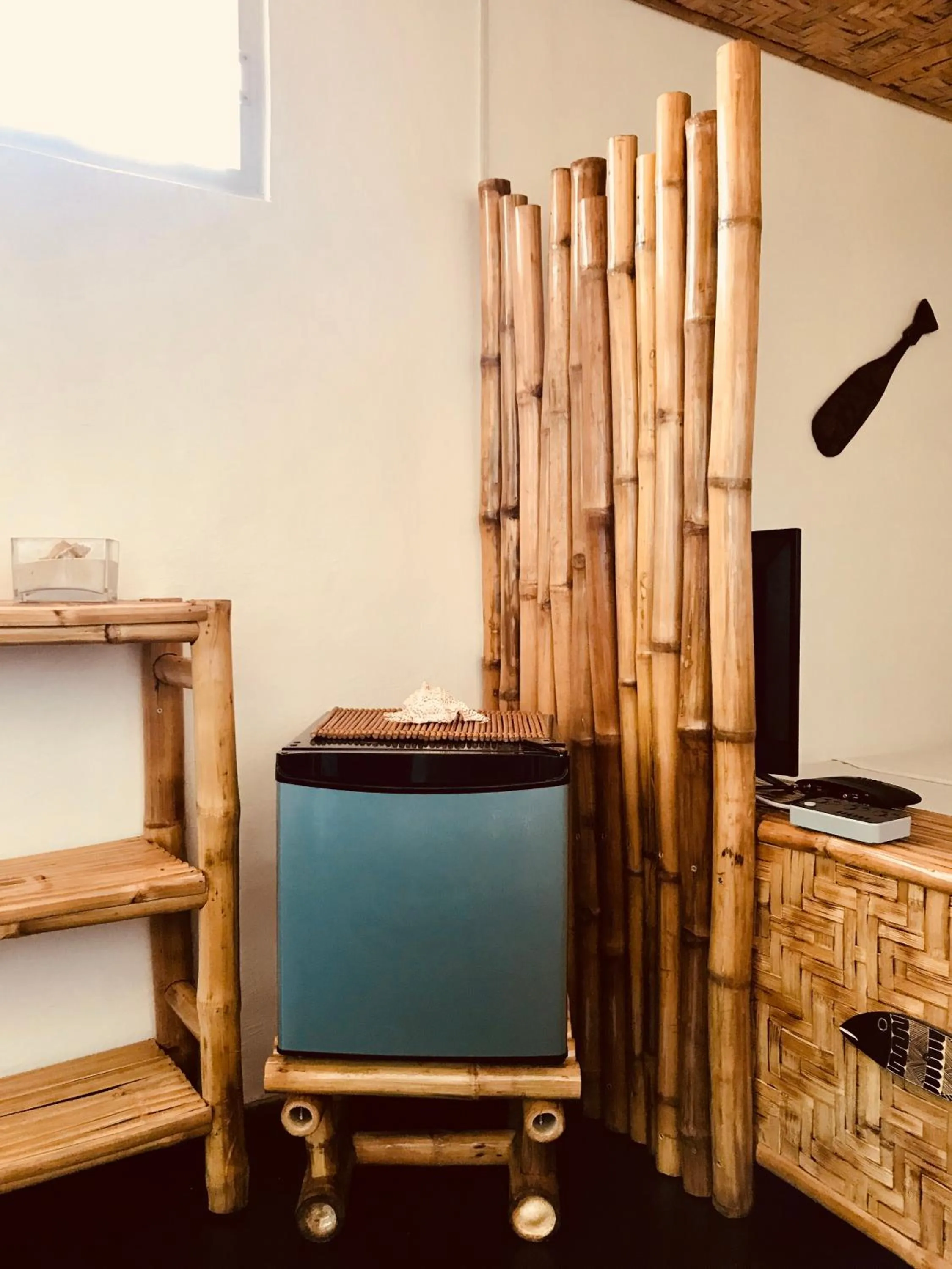 Photo of the whole room in Everyday Sunday Formerly Carl's Island Inn