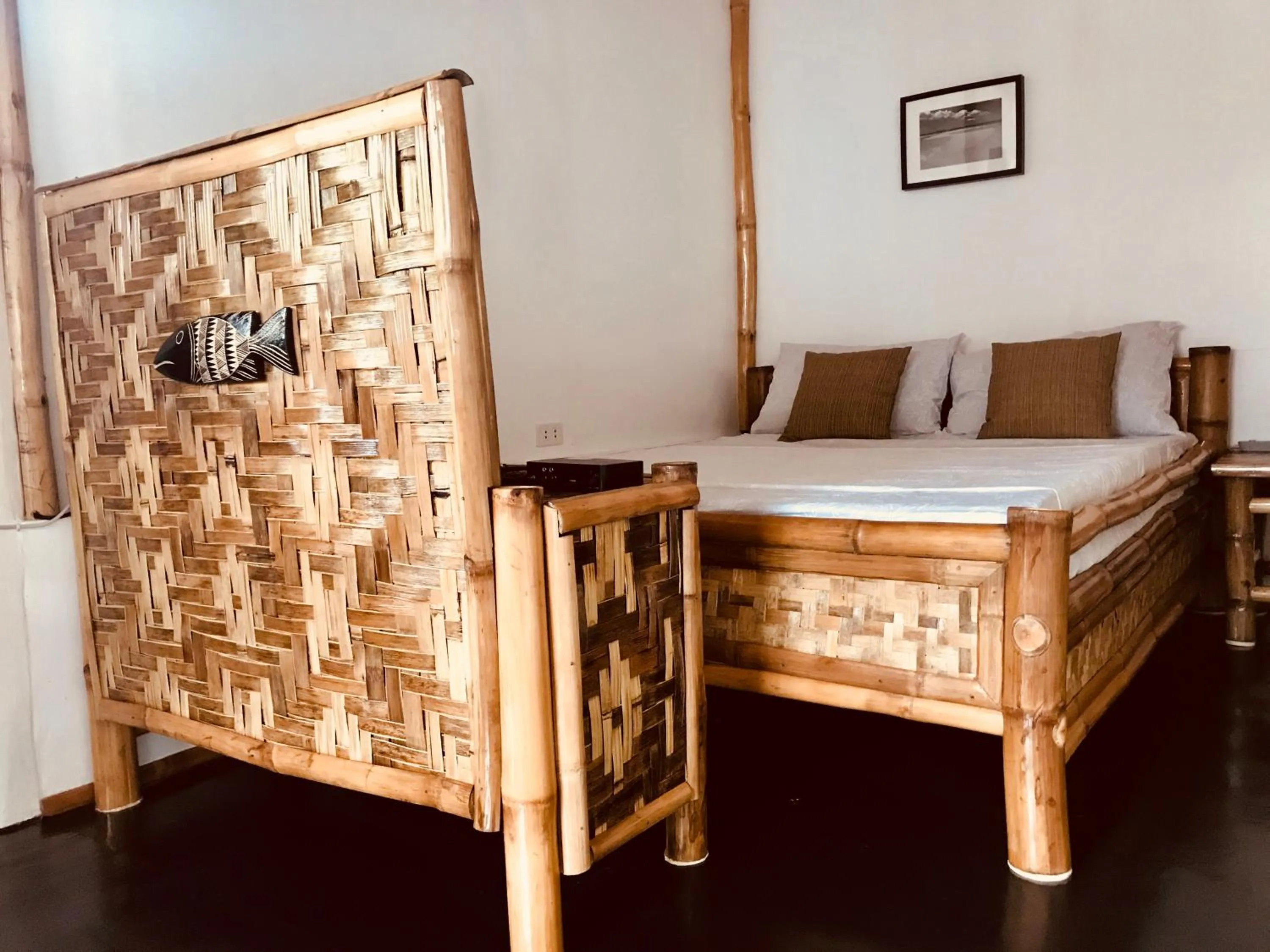 Photo of the whole room, Bed in Everyday Sunday Formerly Carl's Island Inn